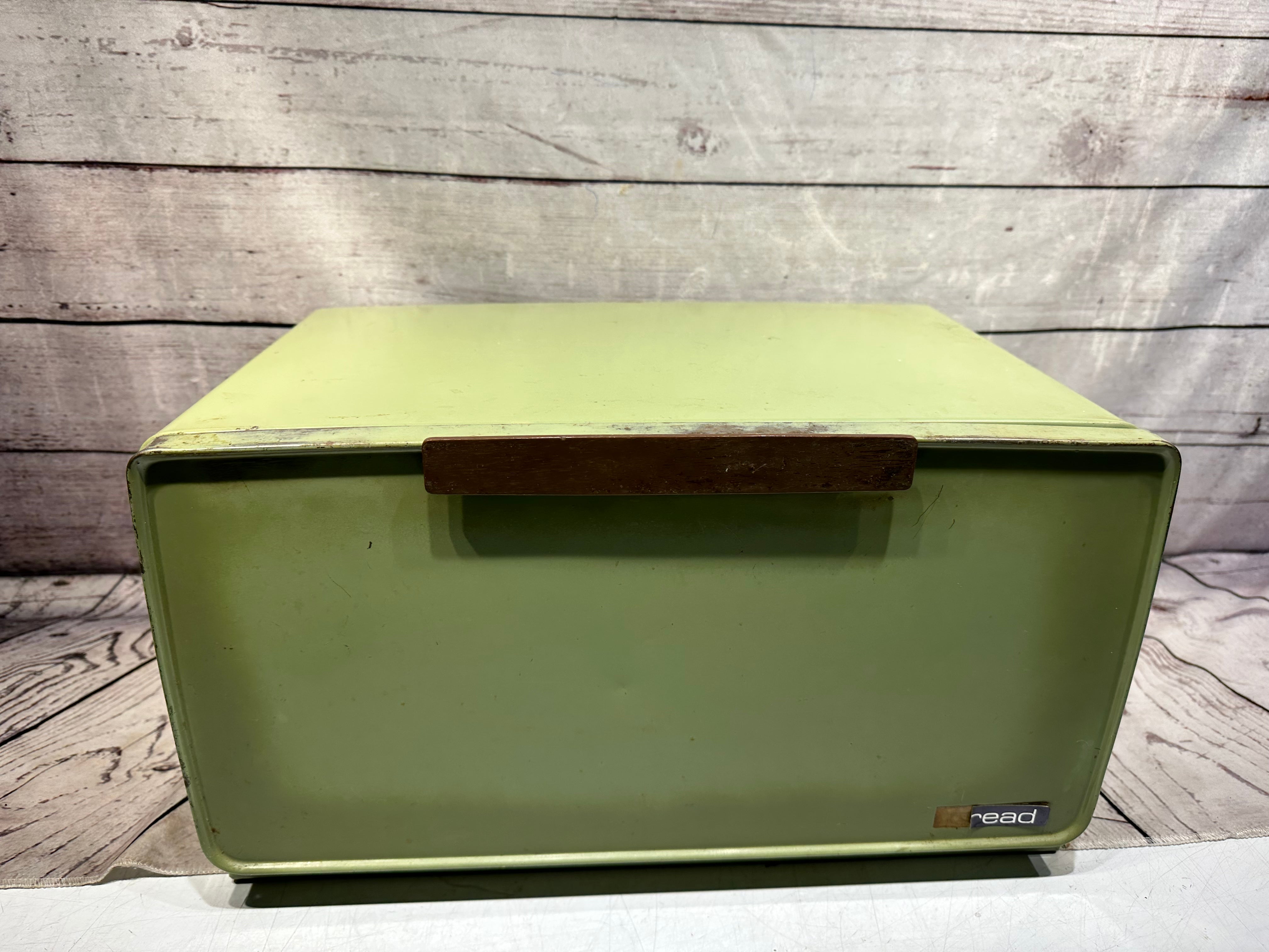 Beauty Ware Bread Box
