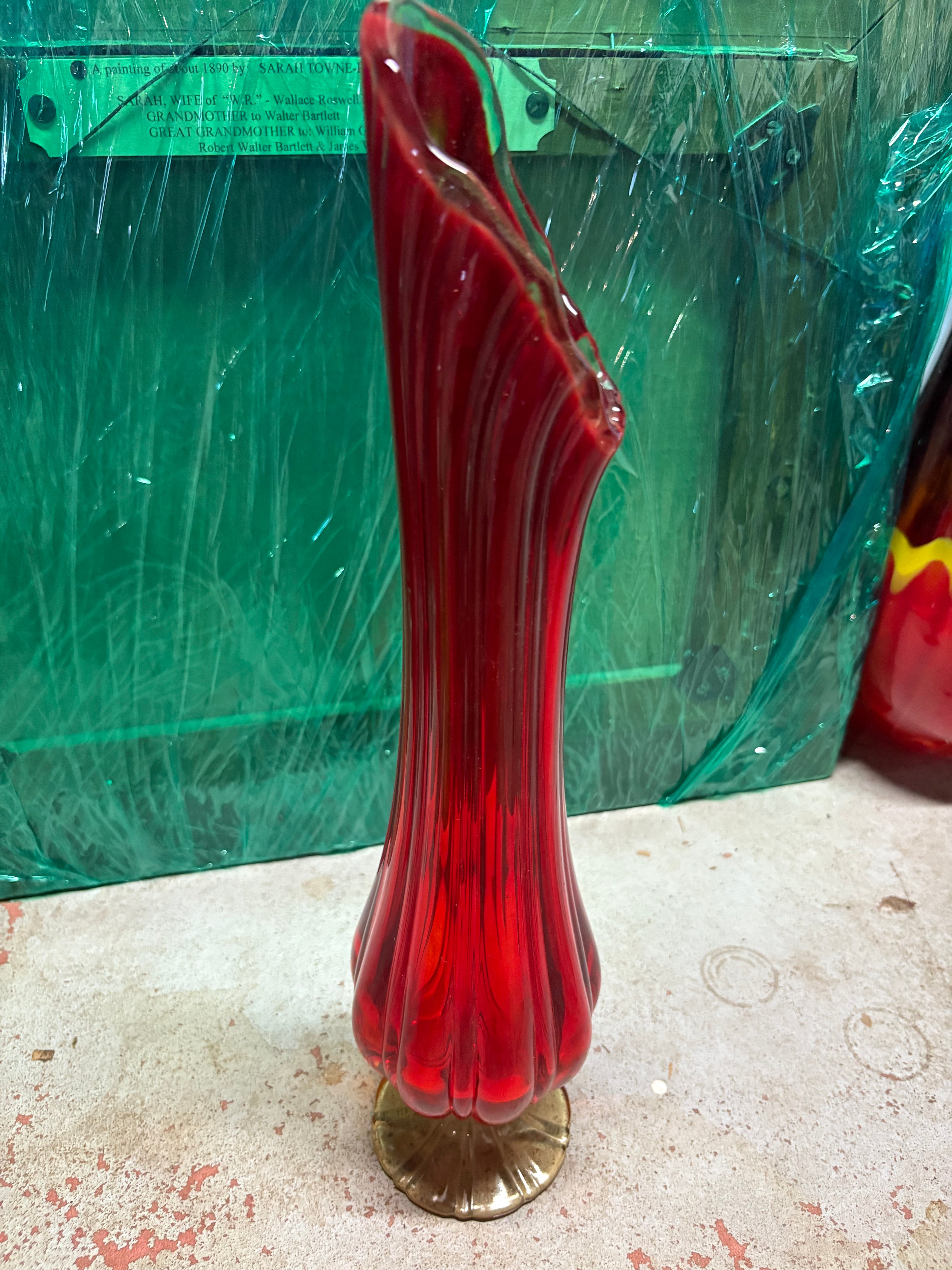 L.E Smith Ruby Red Vase