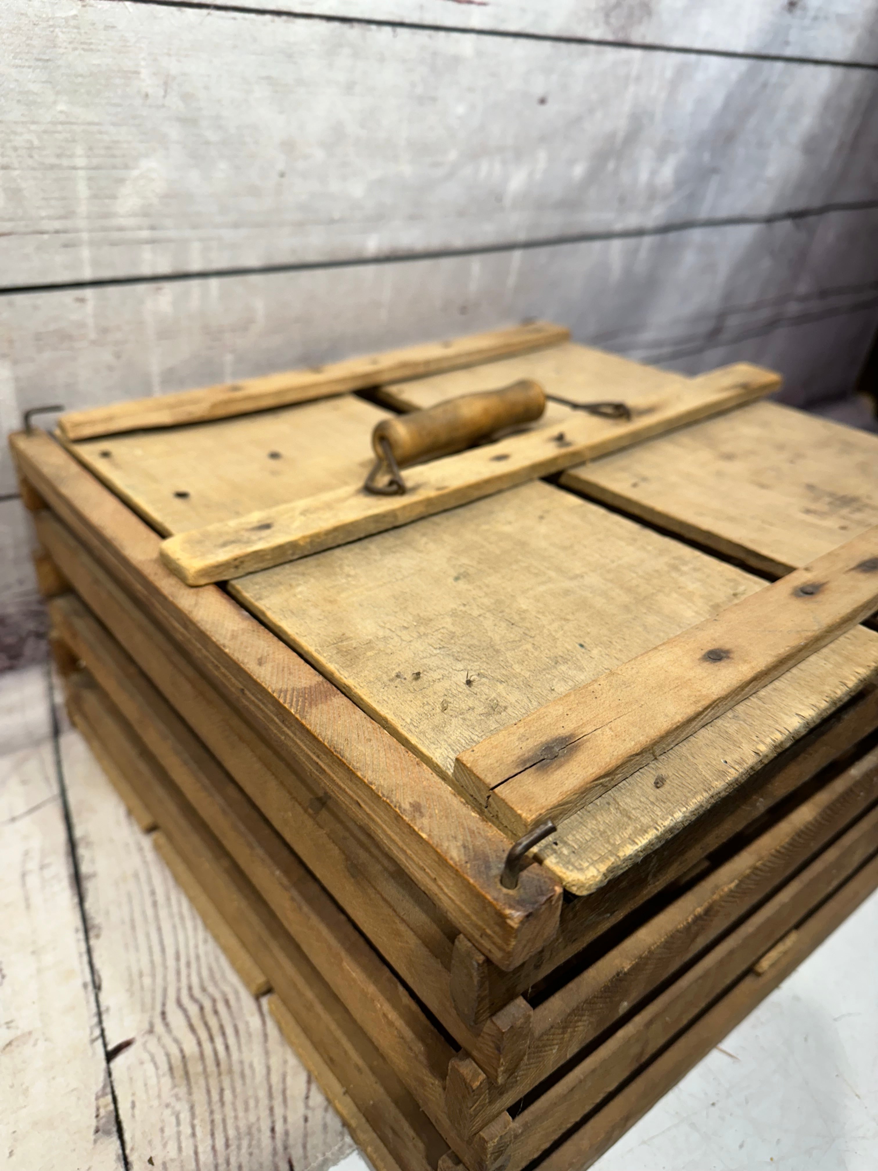 Wood Egg Crate