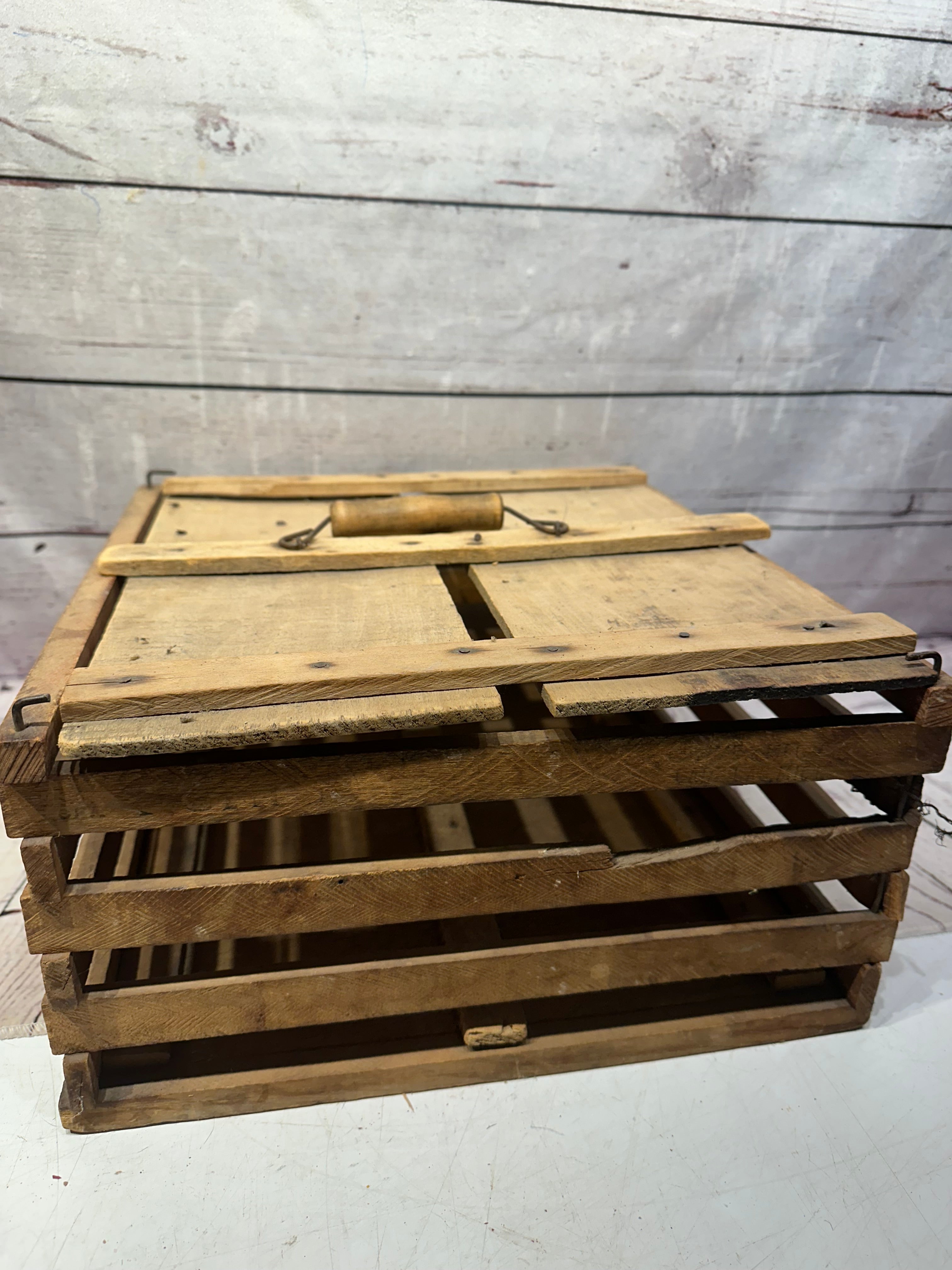 Wood Egg Crate