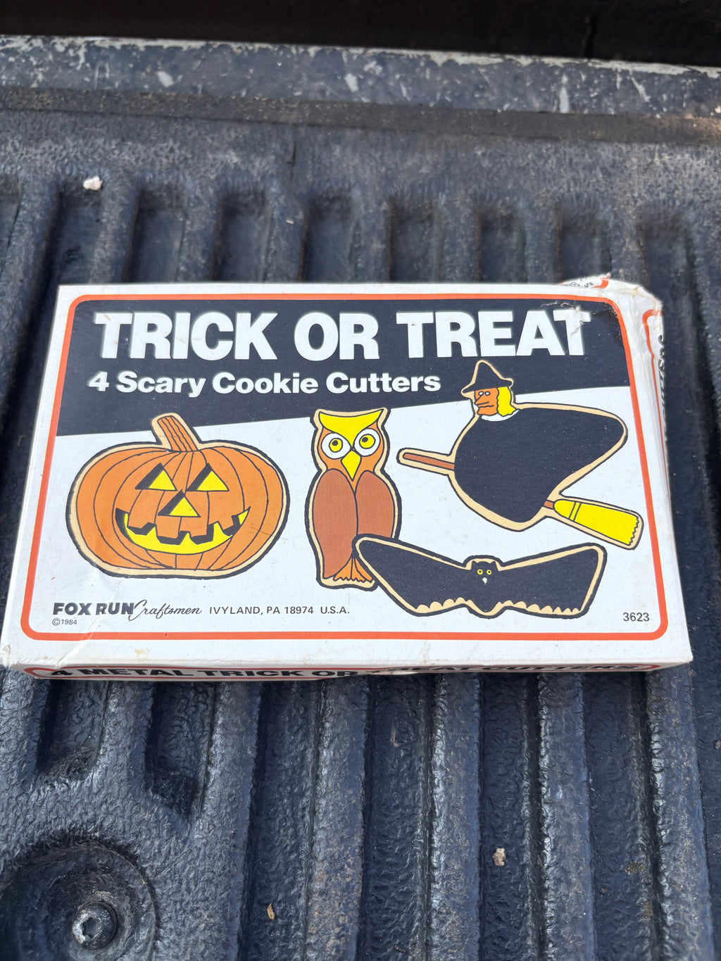 Trick Or Treat Cookie Cutters
