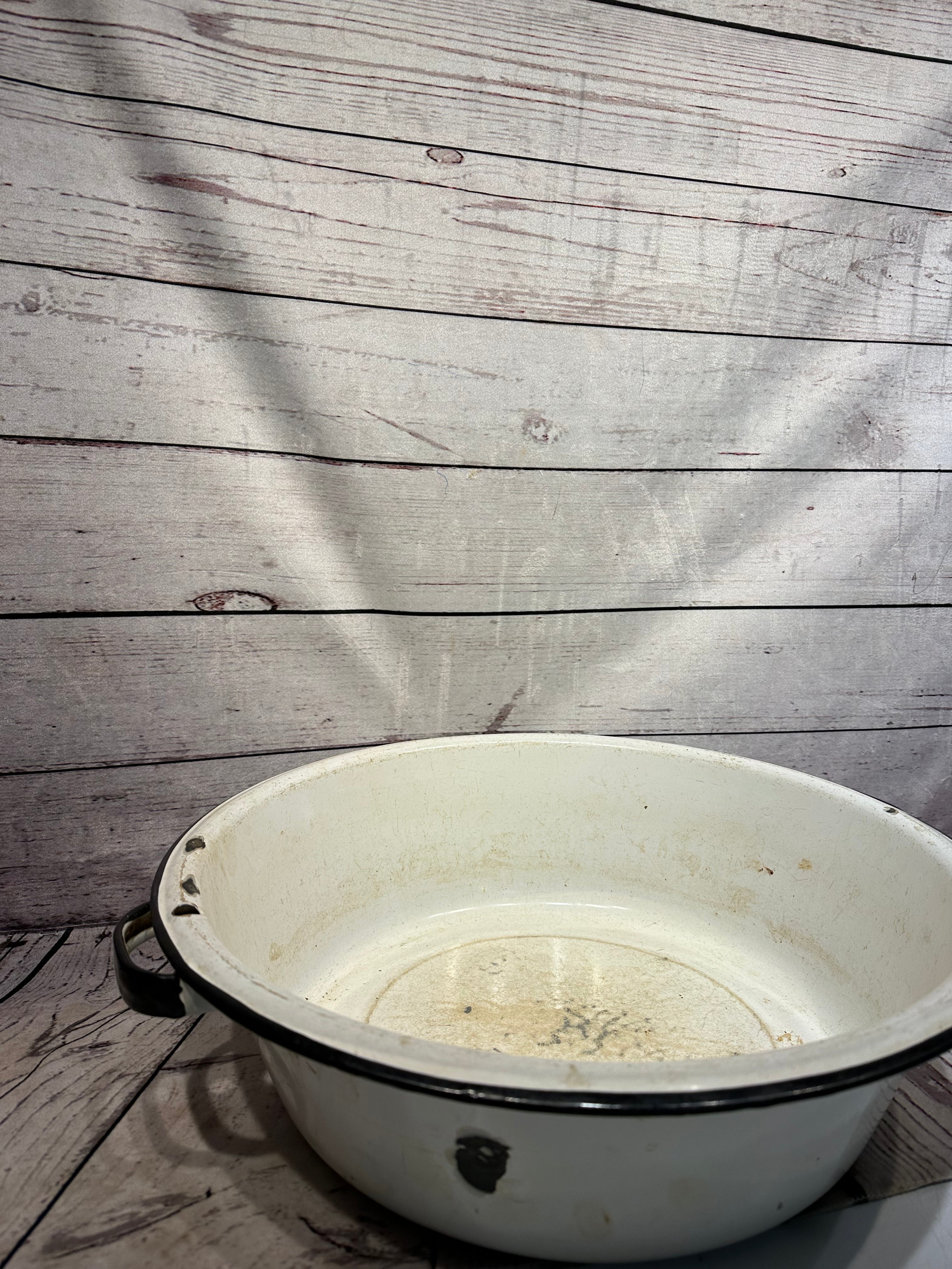 16" "Vanity" Enamel Basin with handles