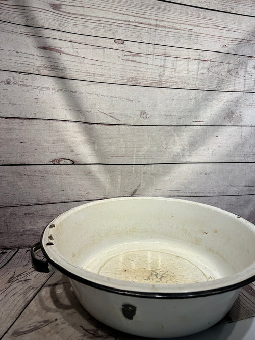 16" "Vanity" Enamel Basin with handles