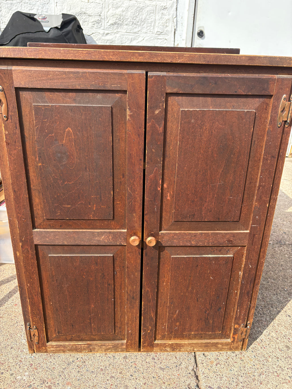 Hardwood cabinet