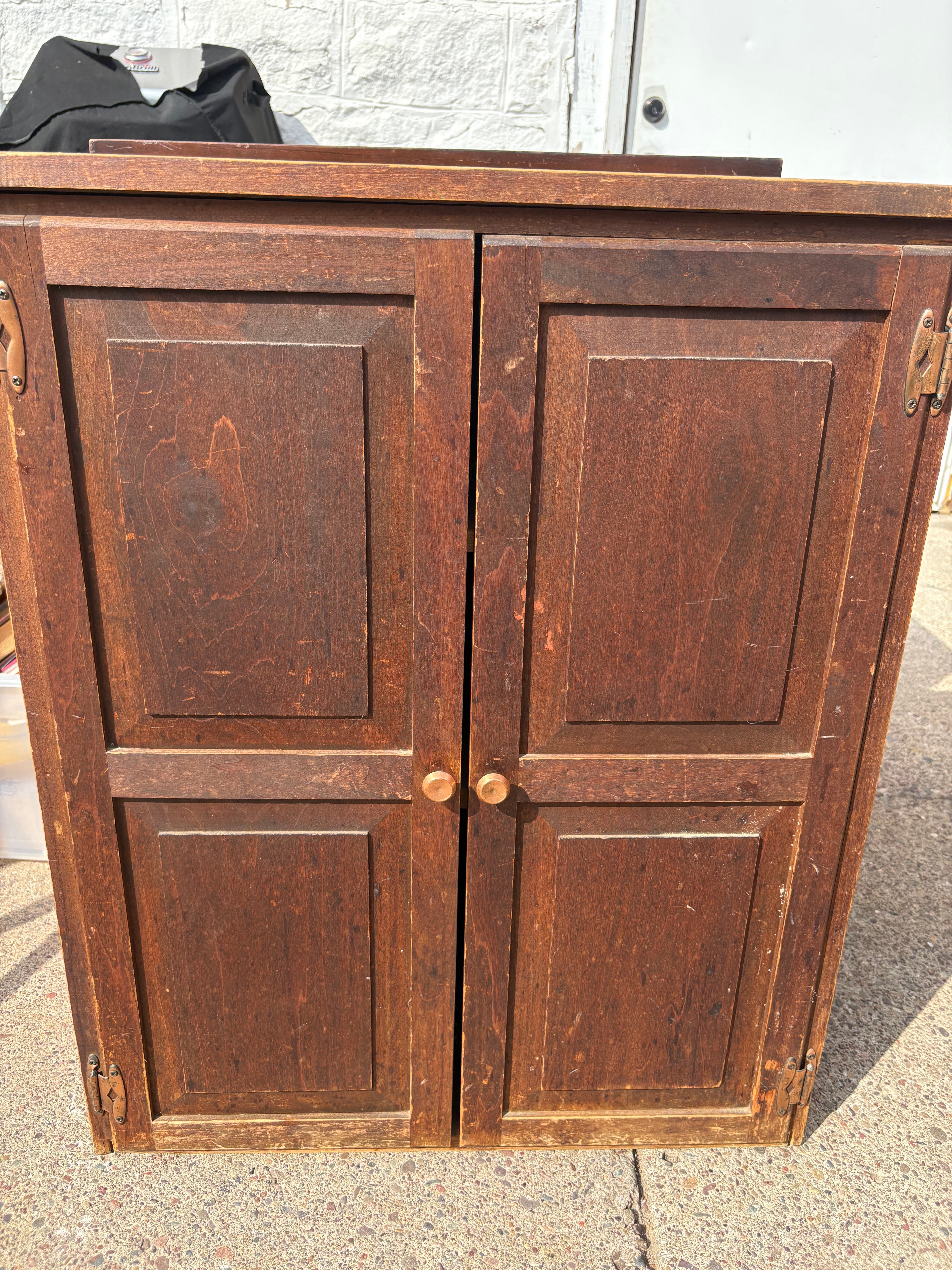 Hardwood cabinet