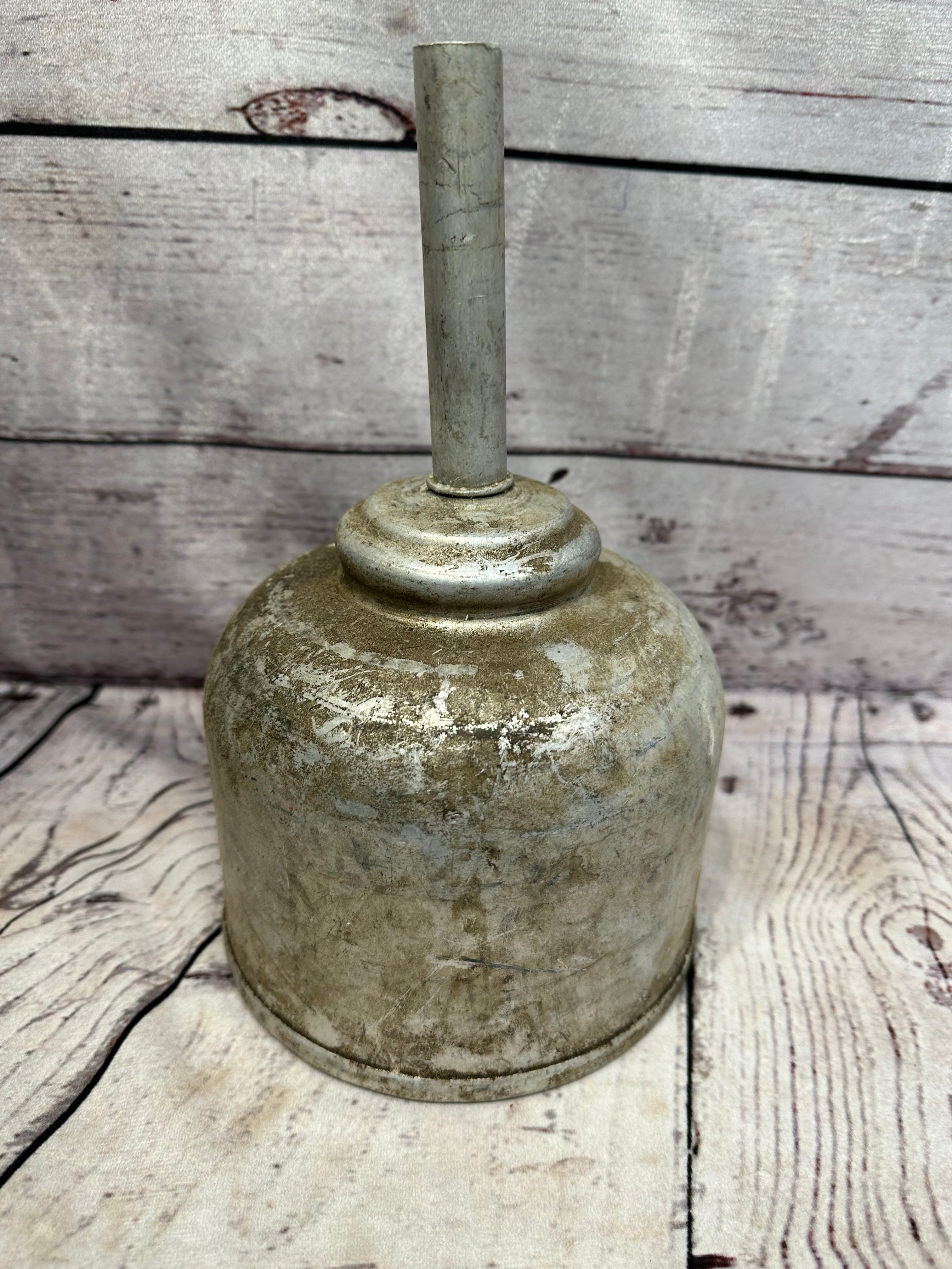 Oil funnel