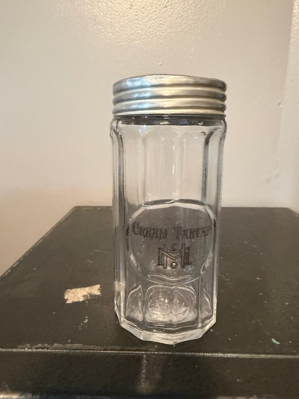 Assorted Pottery/Glassware