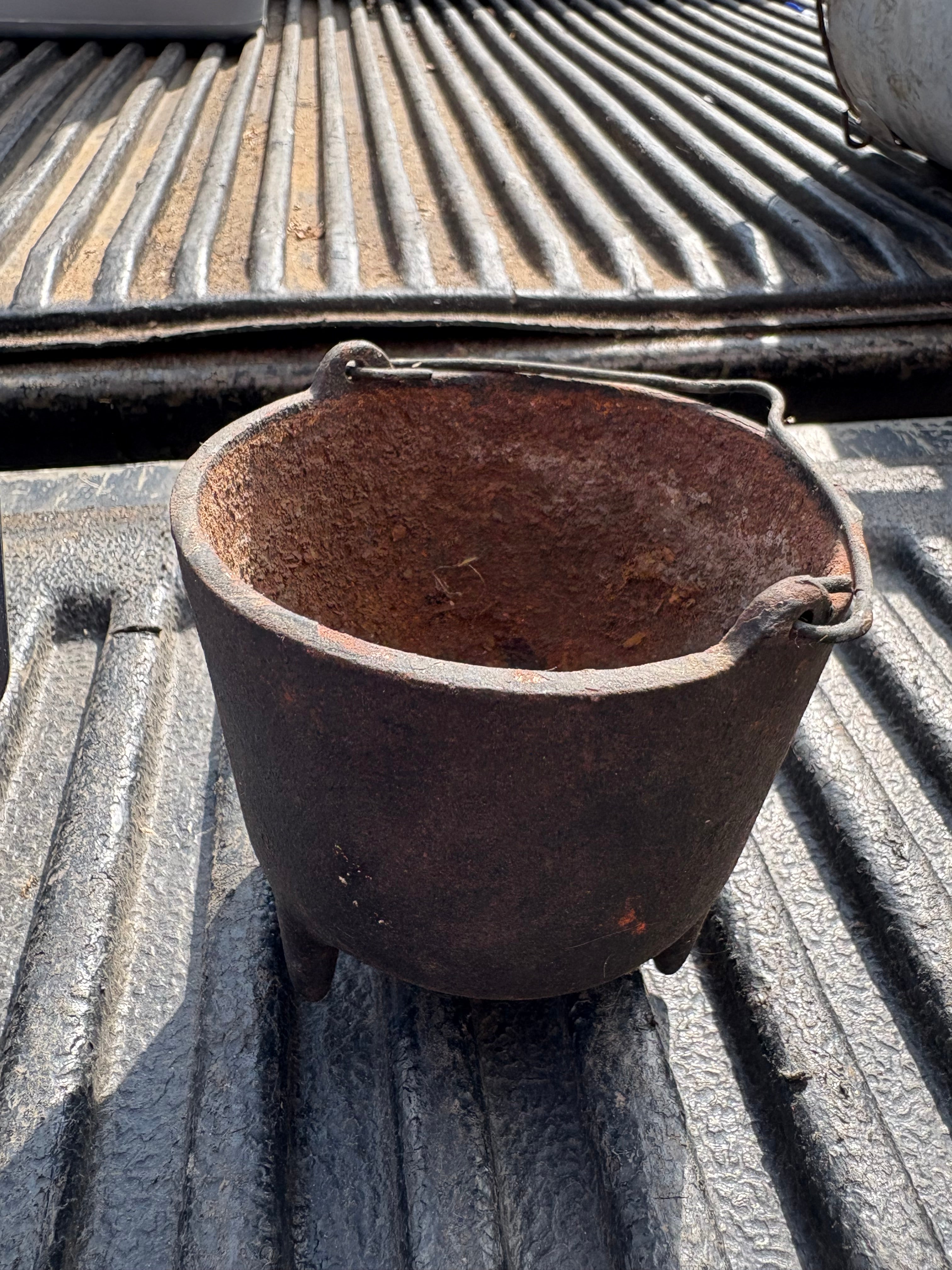 Cast Iron Gypsy Pot