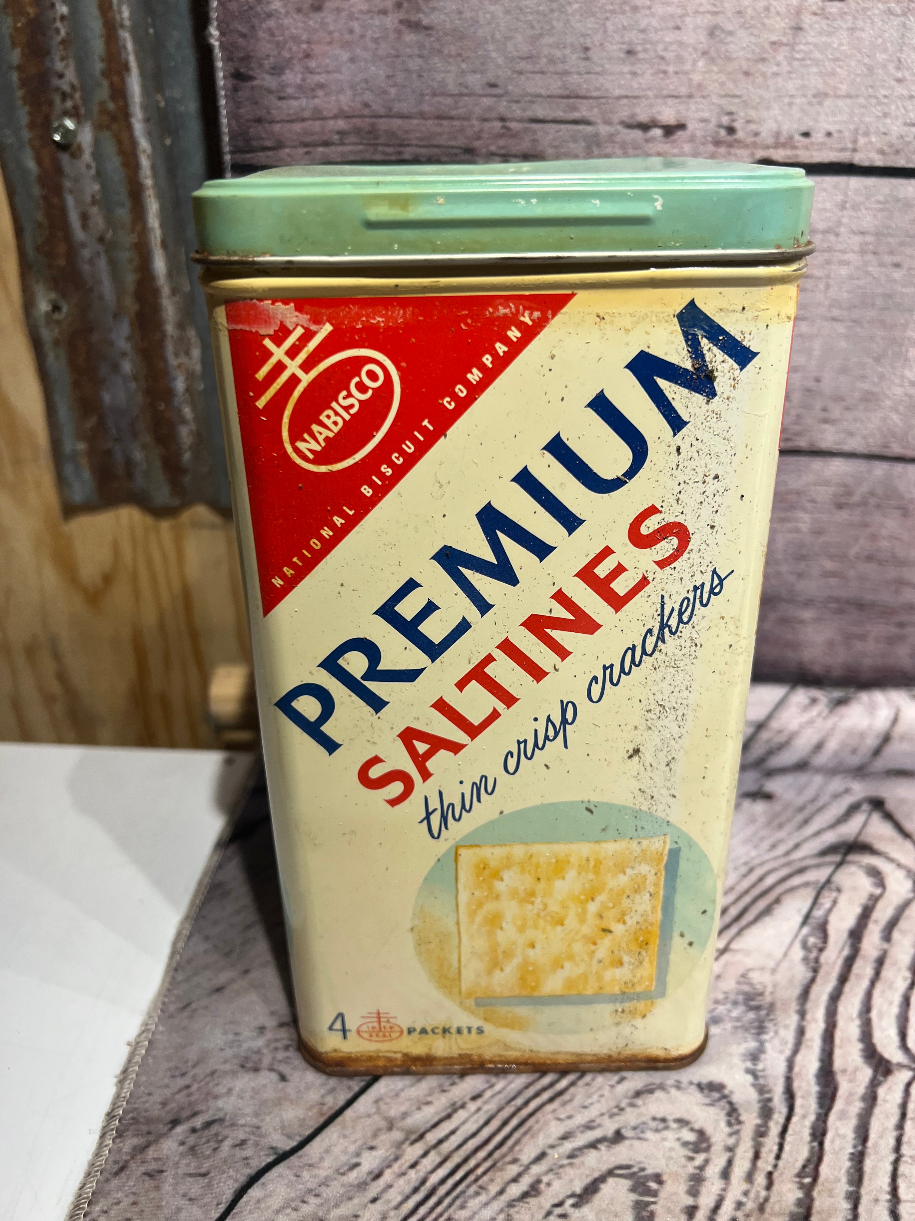 Assorted Vintage tins