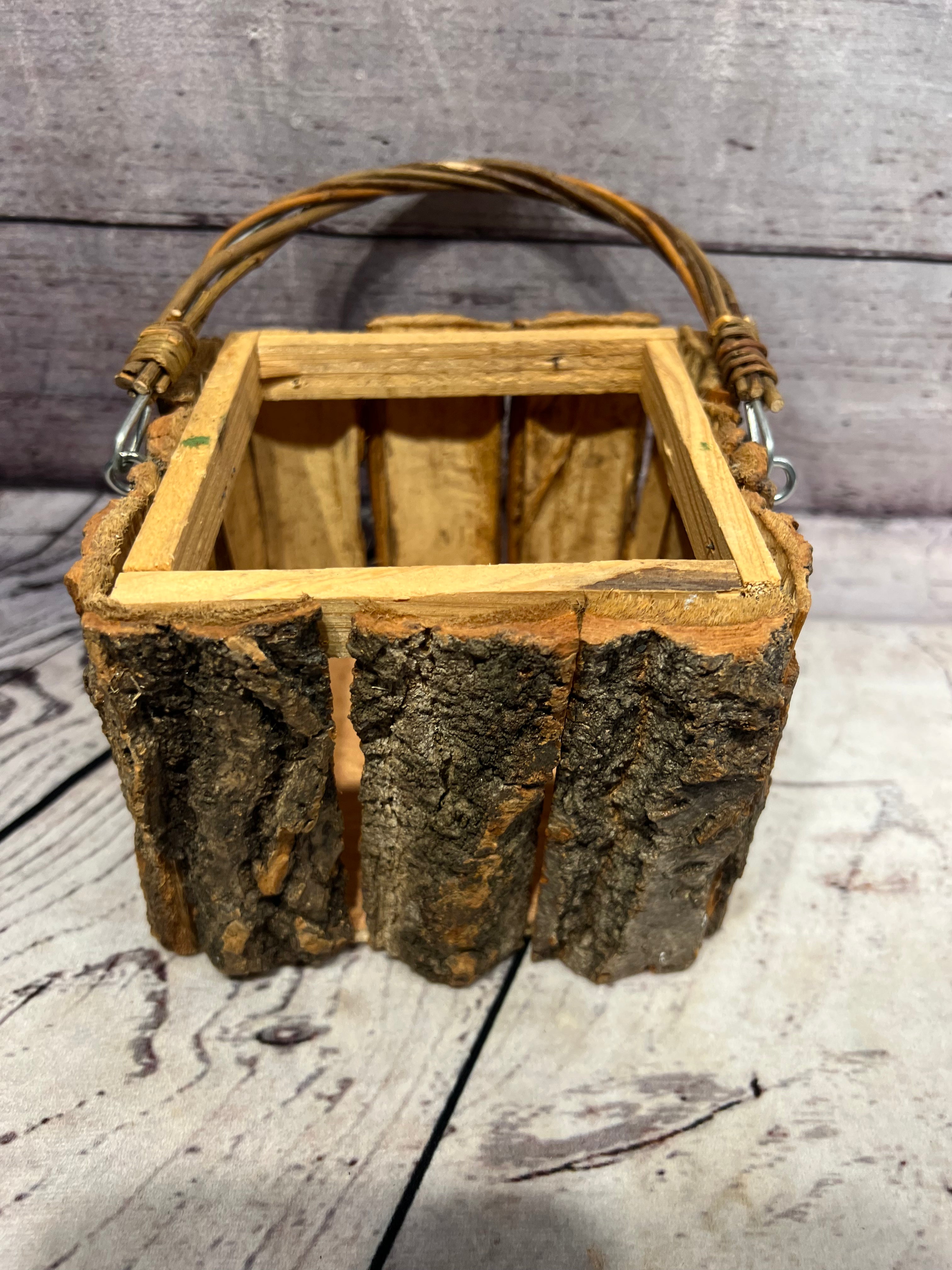 Wood bark box
