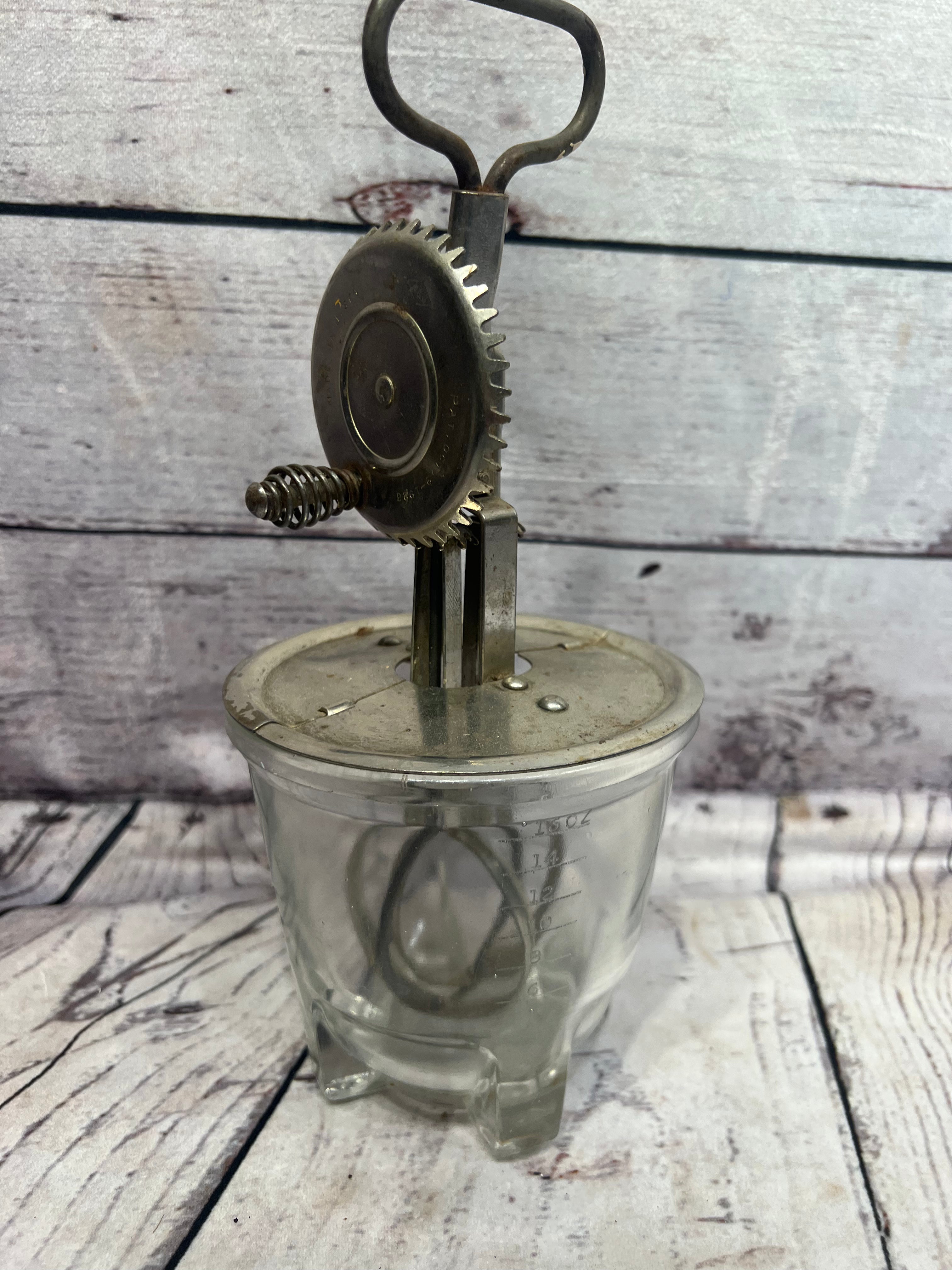 Vintage 1930 hand mixer