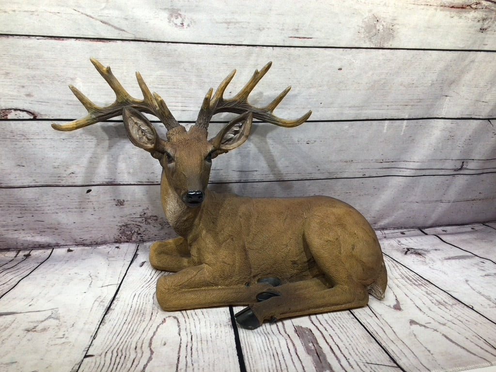 Toy deer decoraton piece
