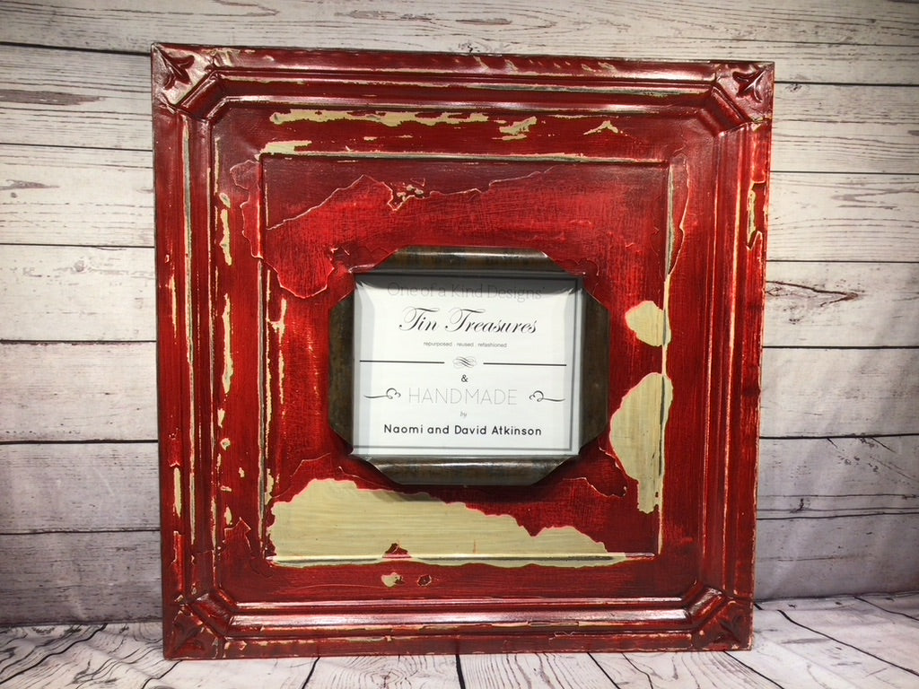 Metal picture frame