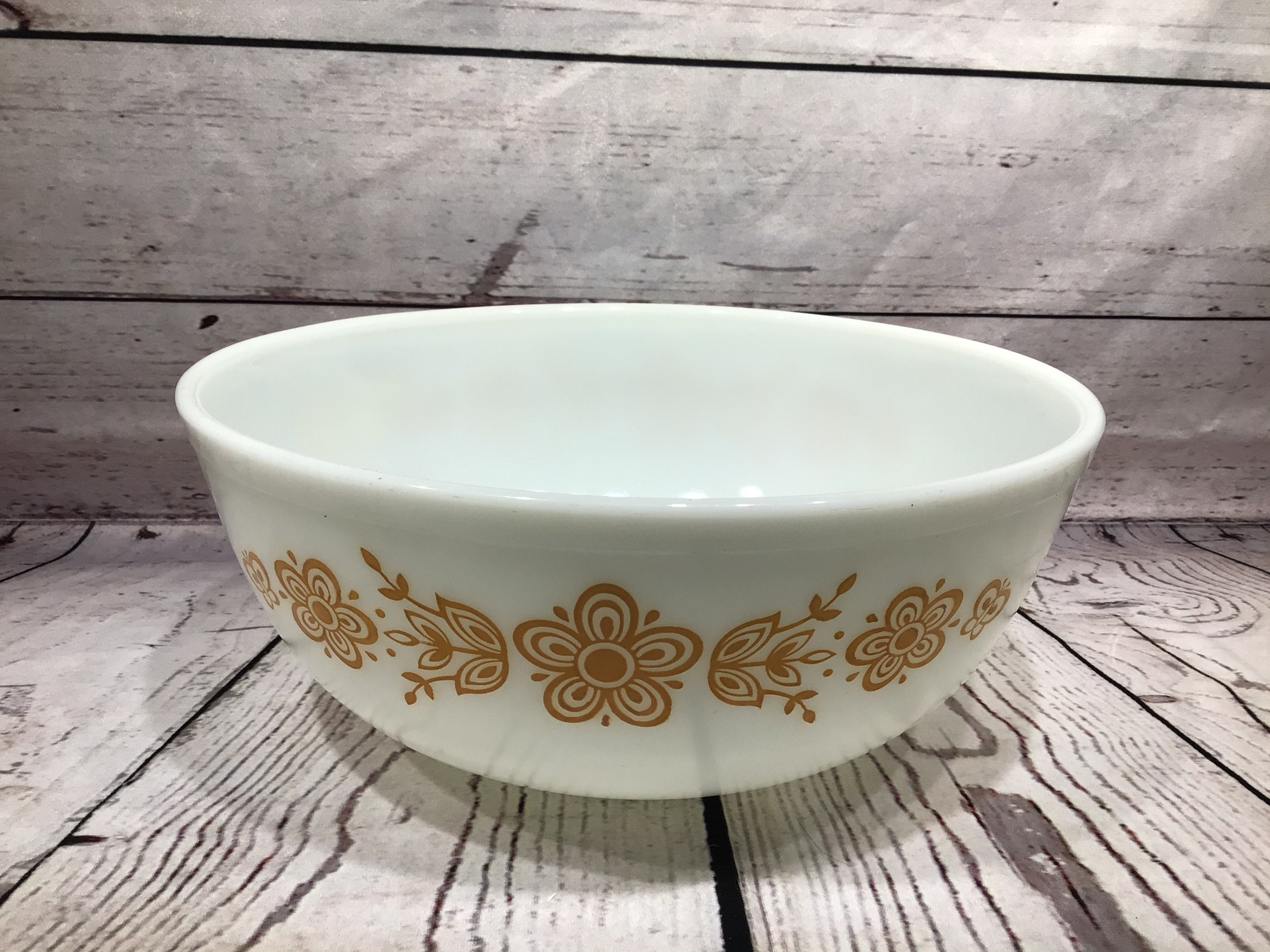Pyrex 4 QT Bowl