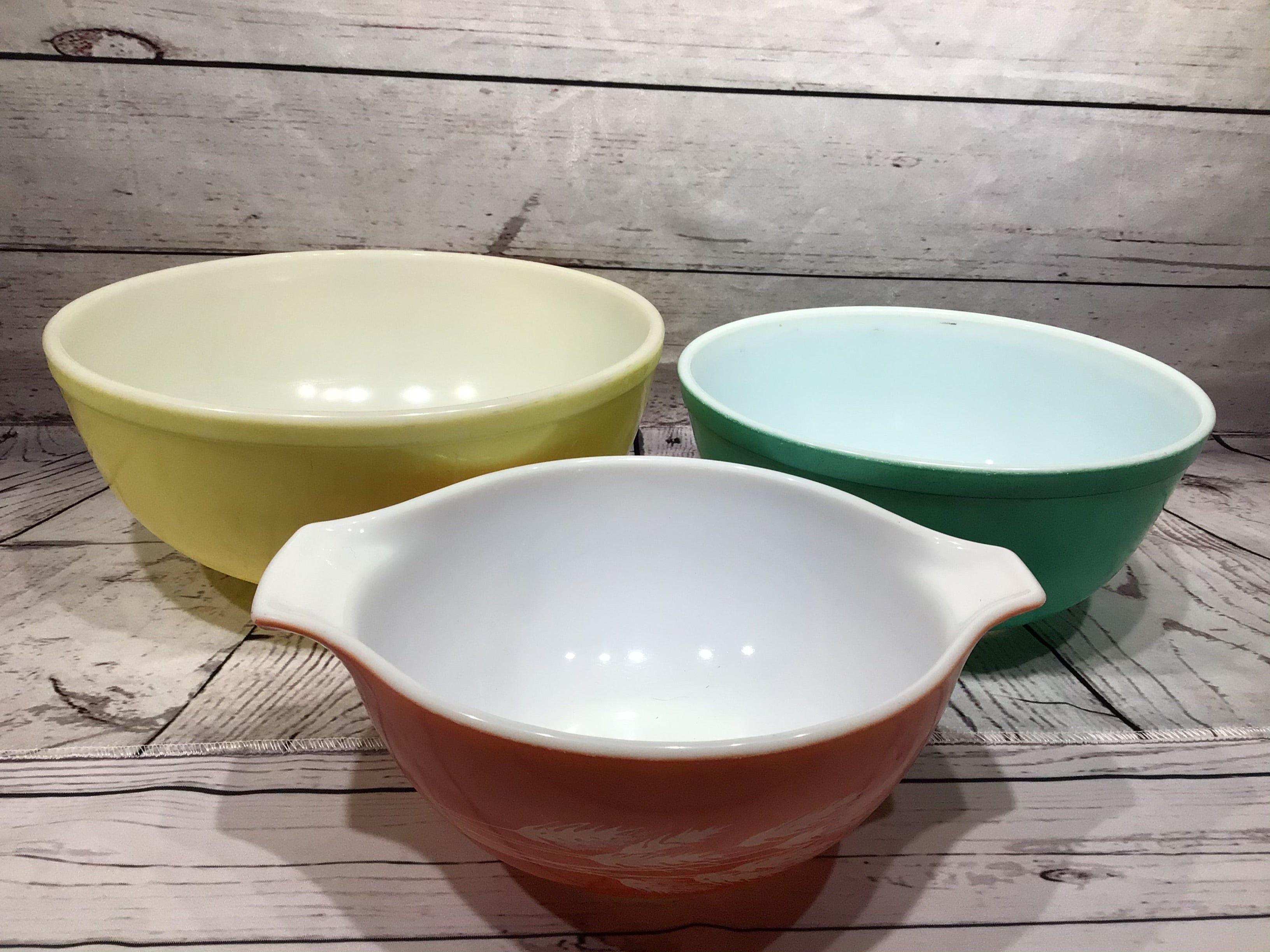 Set 3 Pyrex Nesting Bowls