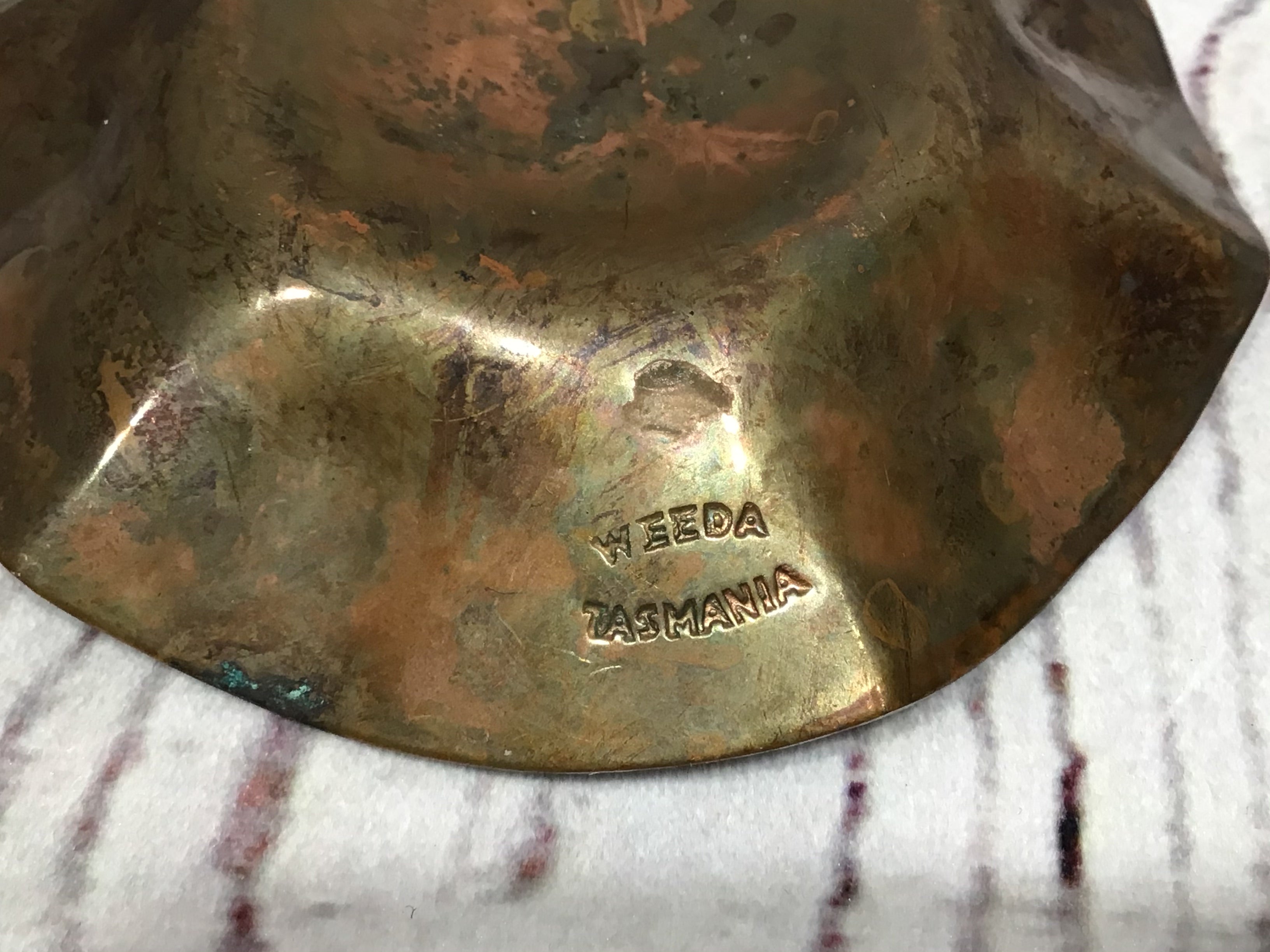 Small Copper Plate w Pinecone