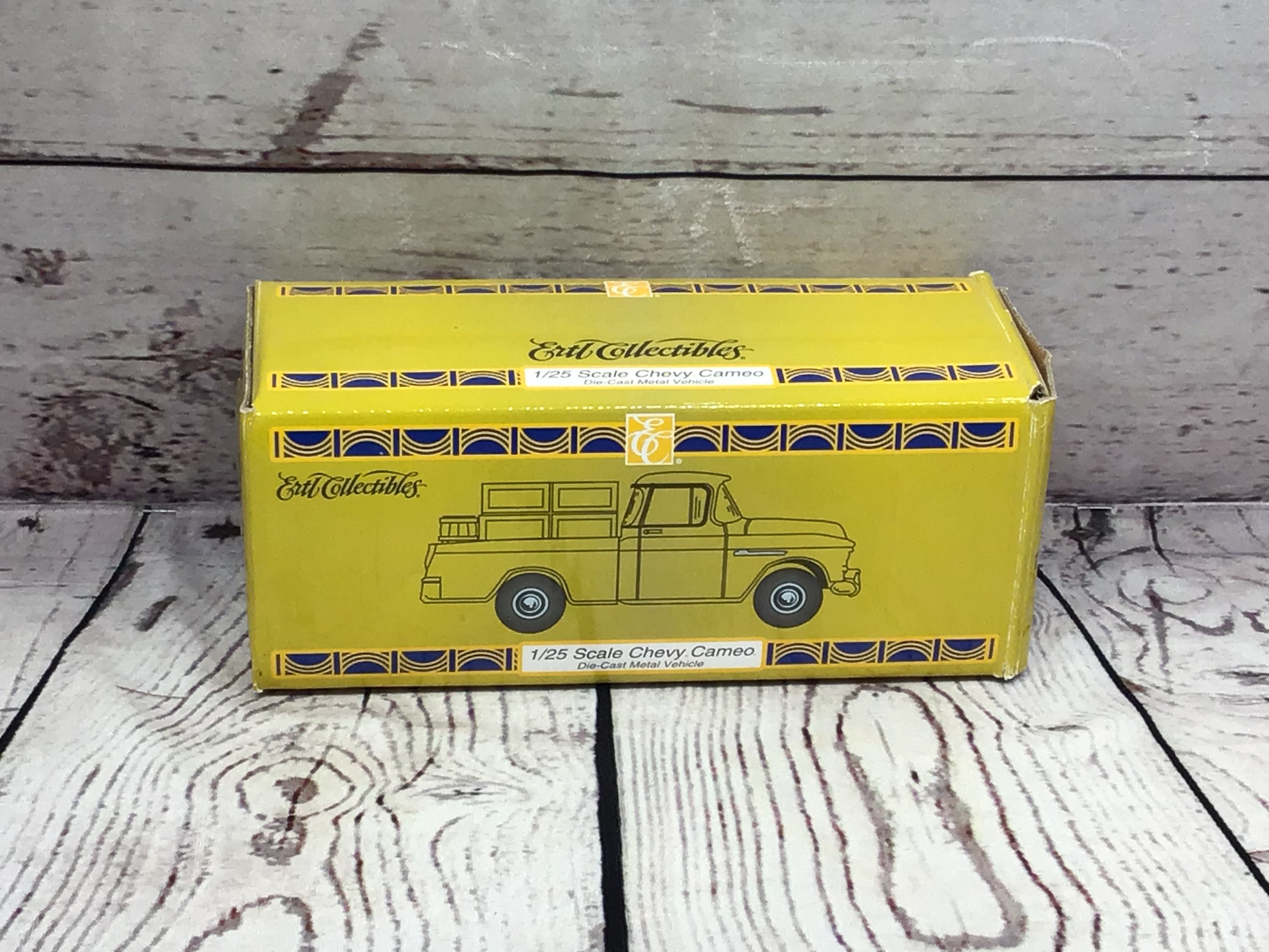 Ertl Chevy Cameo