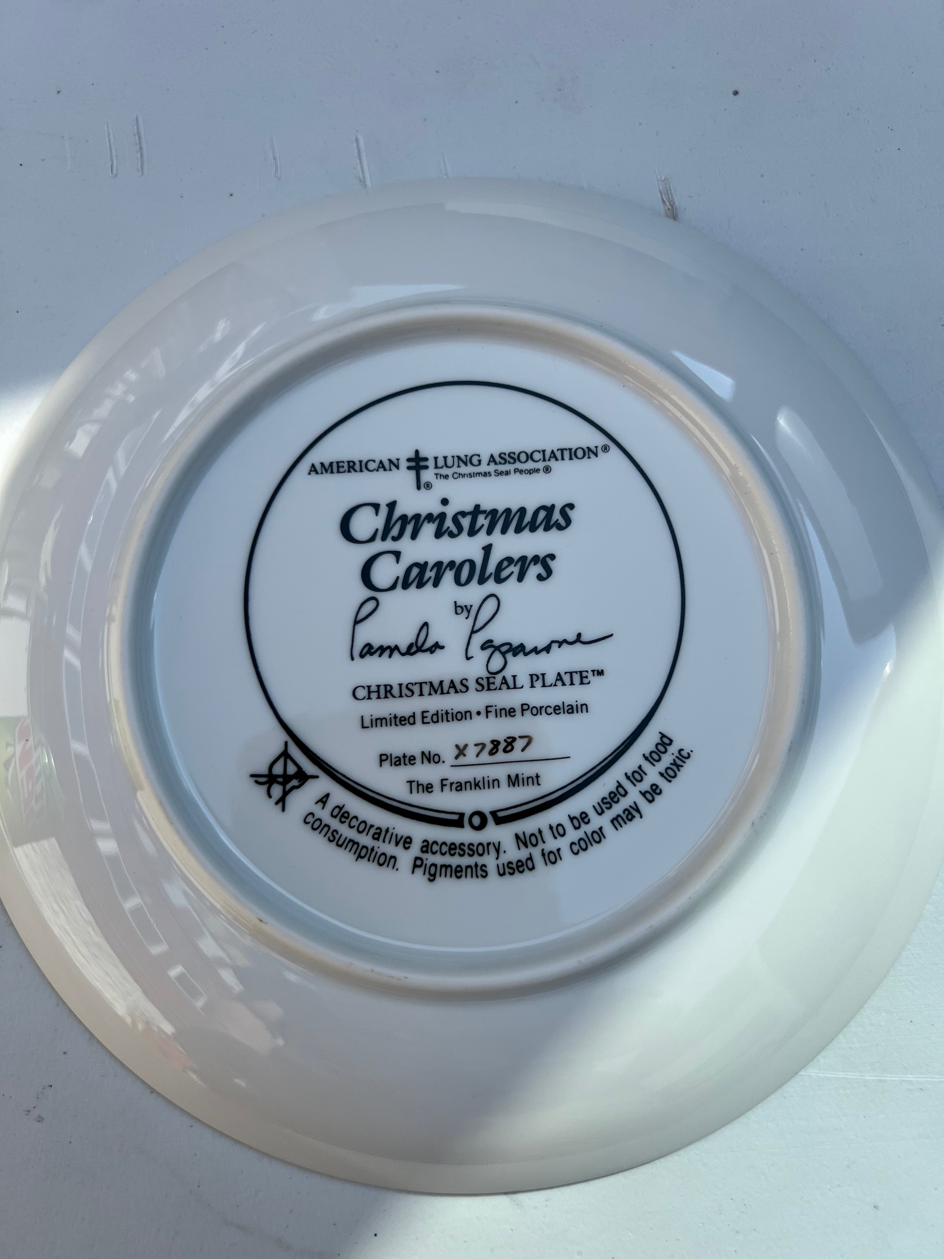 Franklin Mint Plate "holiday Chorus"