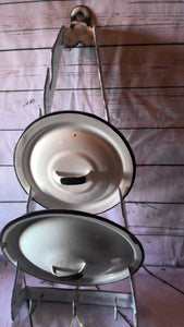 White enamel pot lid holder