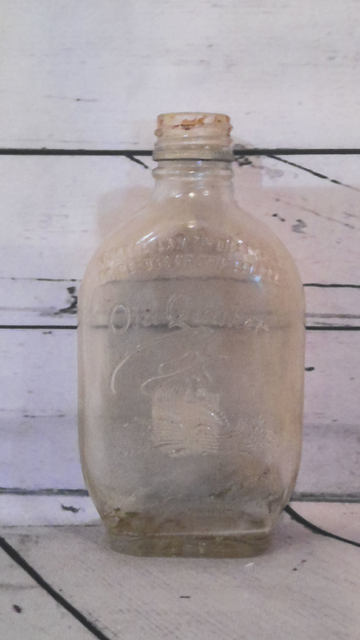 Old Quaker Oat glass bottle