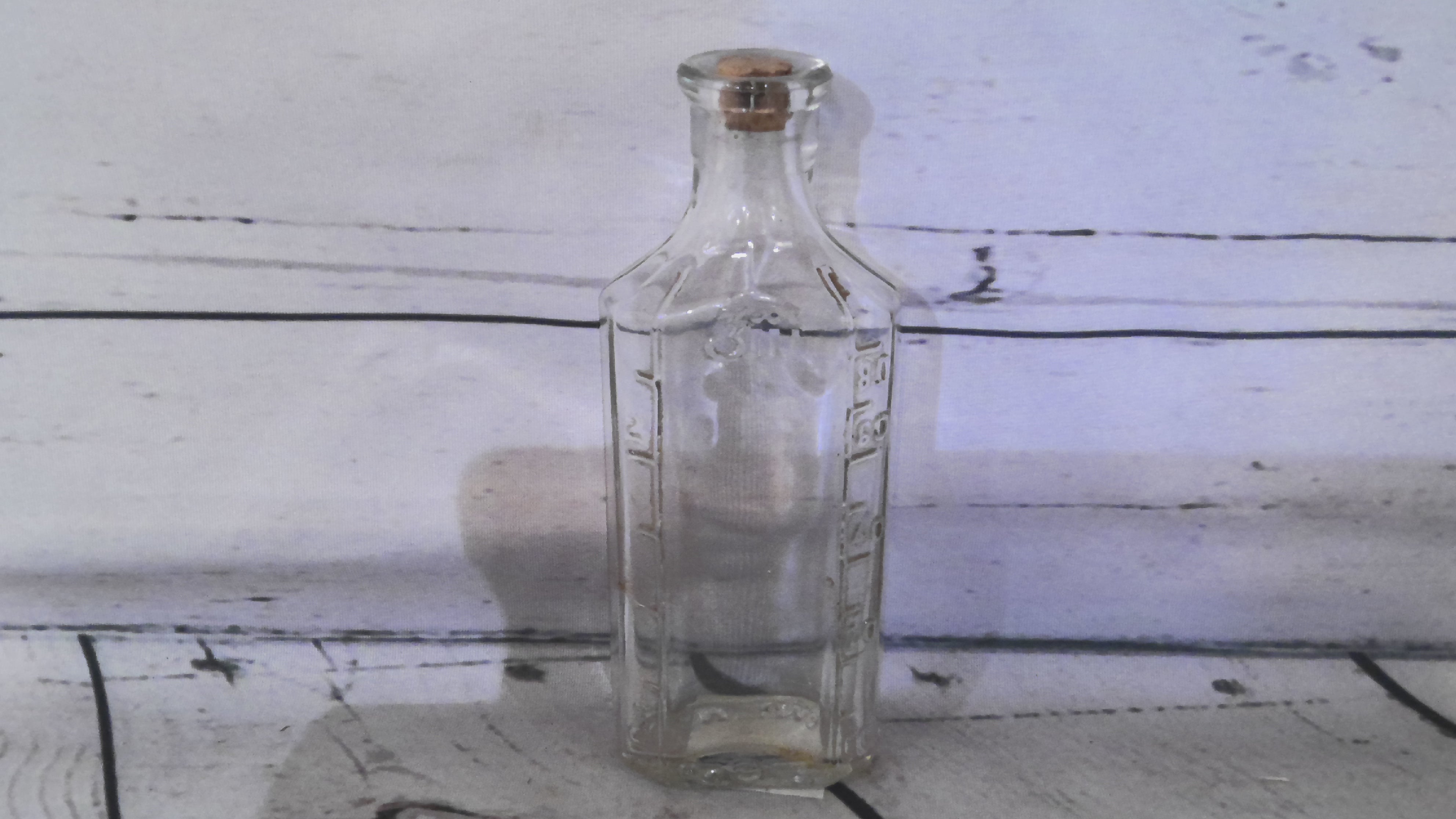 Small glass bottles (3oz)