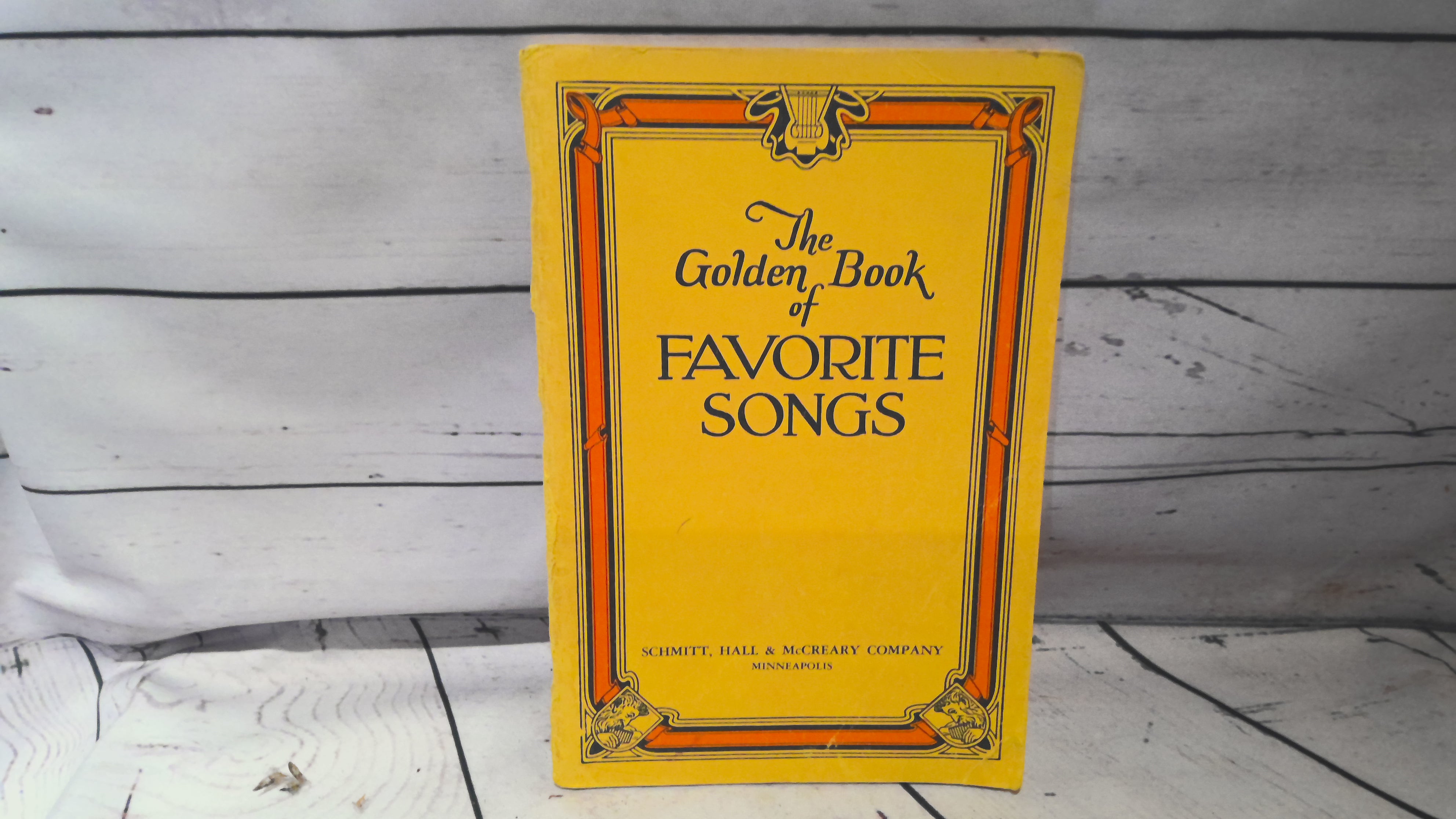 The golden book of favorite songs