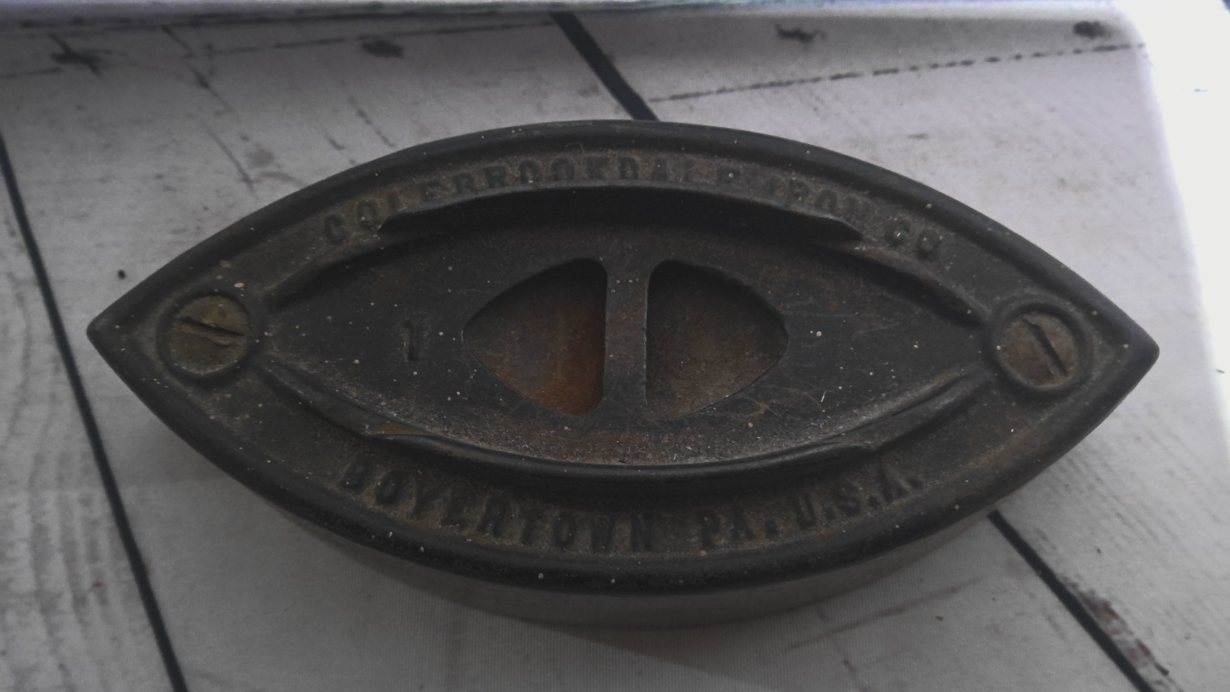 Vintage Colebrookdale Iron (set 2)