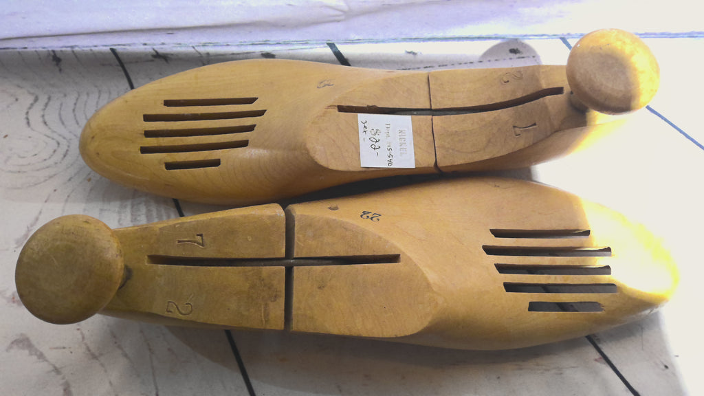 Antique wood shoe molds #22 (set)