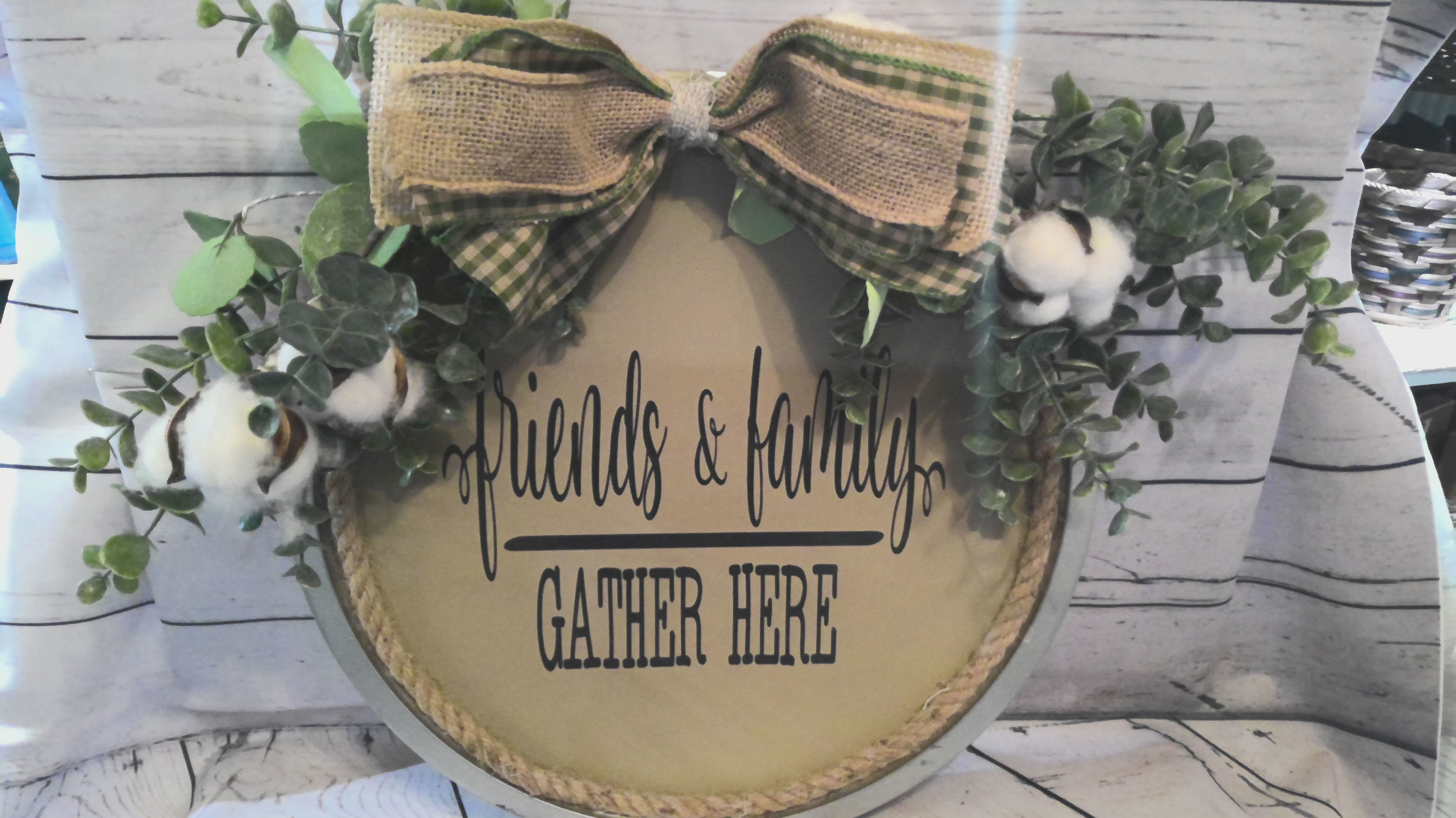 Metal plate decor