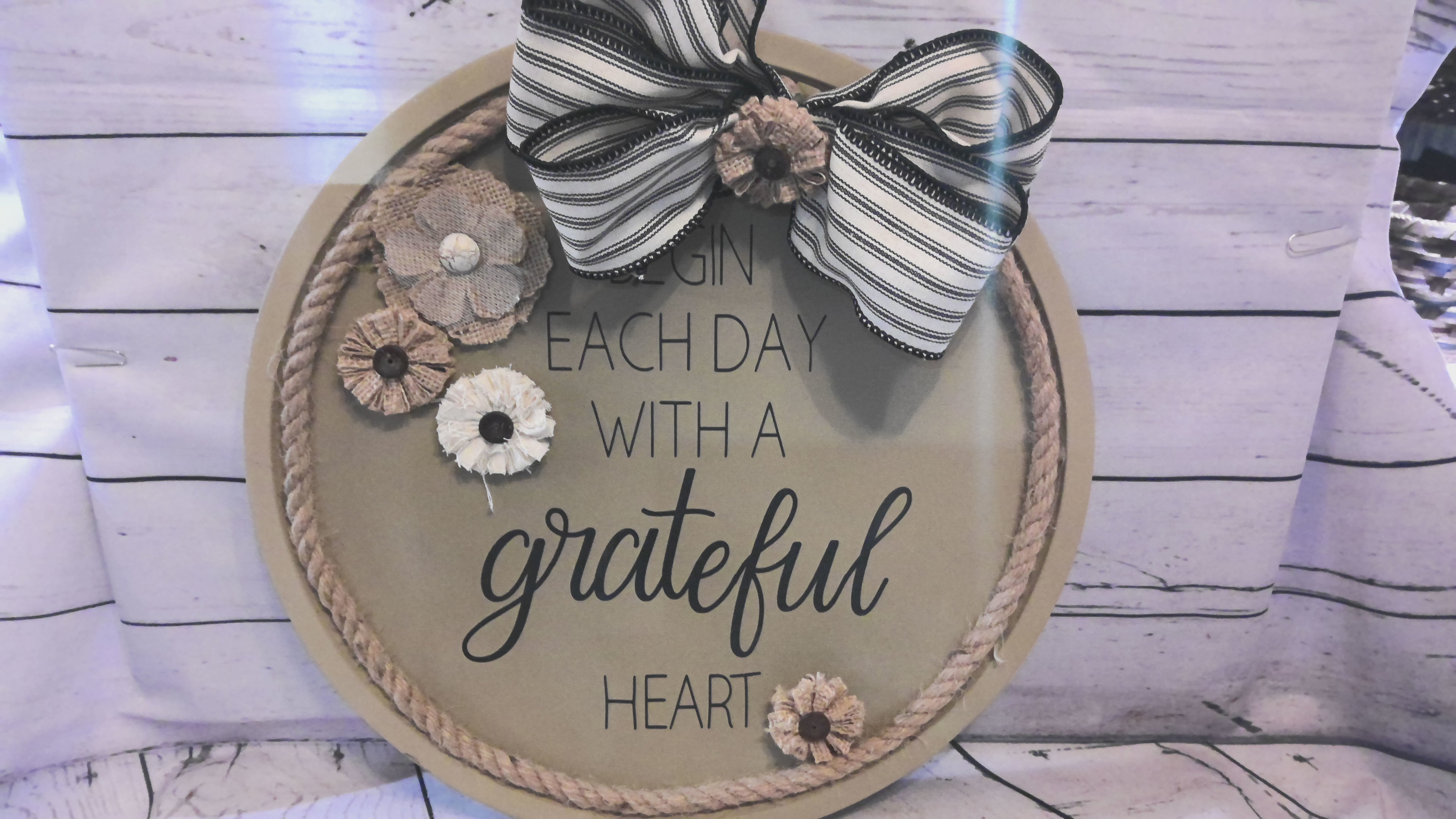 Metal plate decor