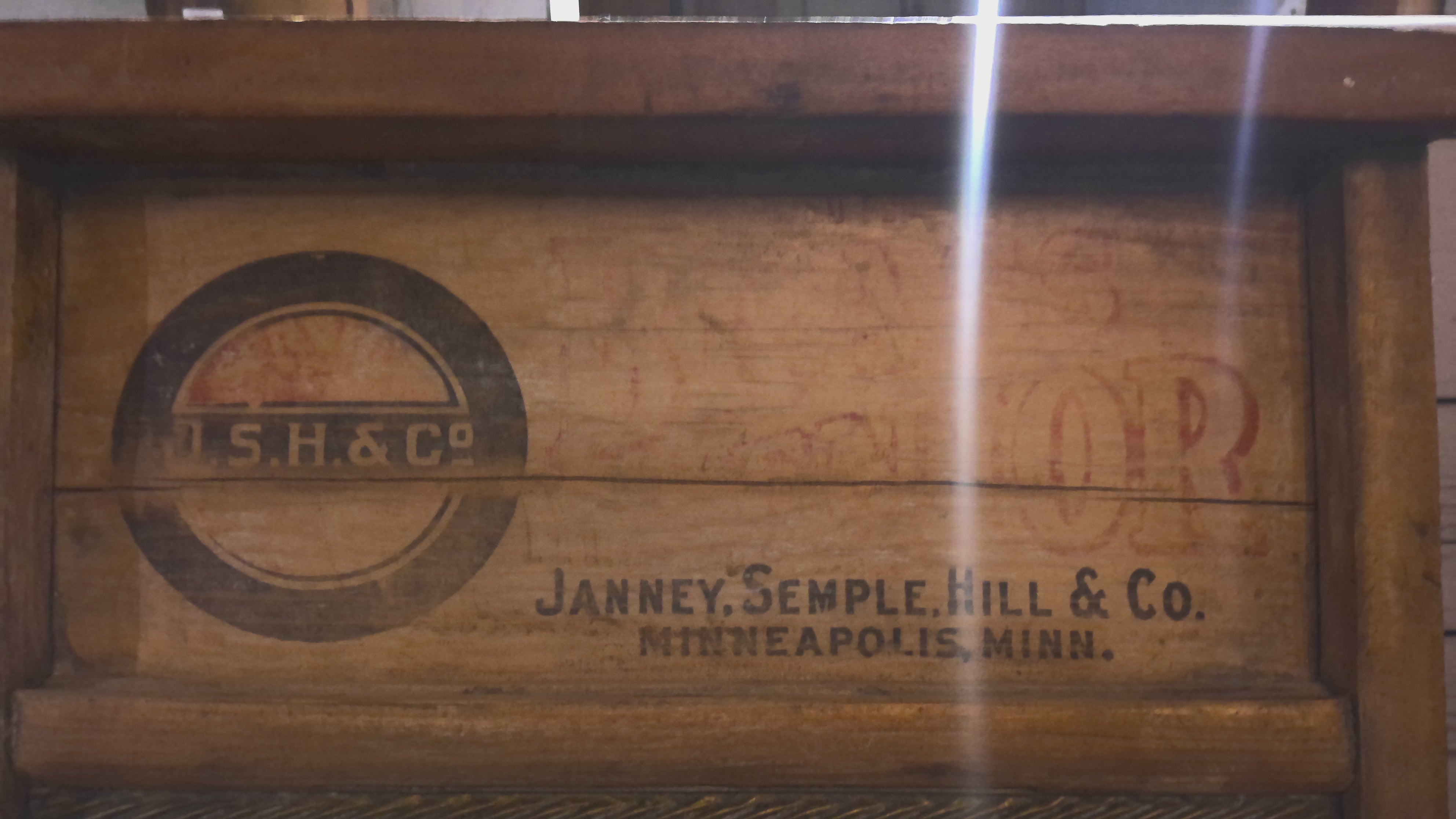 J. S. H. & CO Bross Washboard