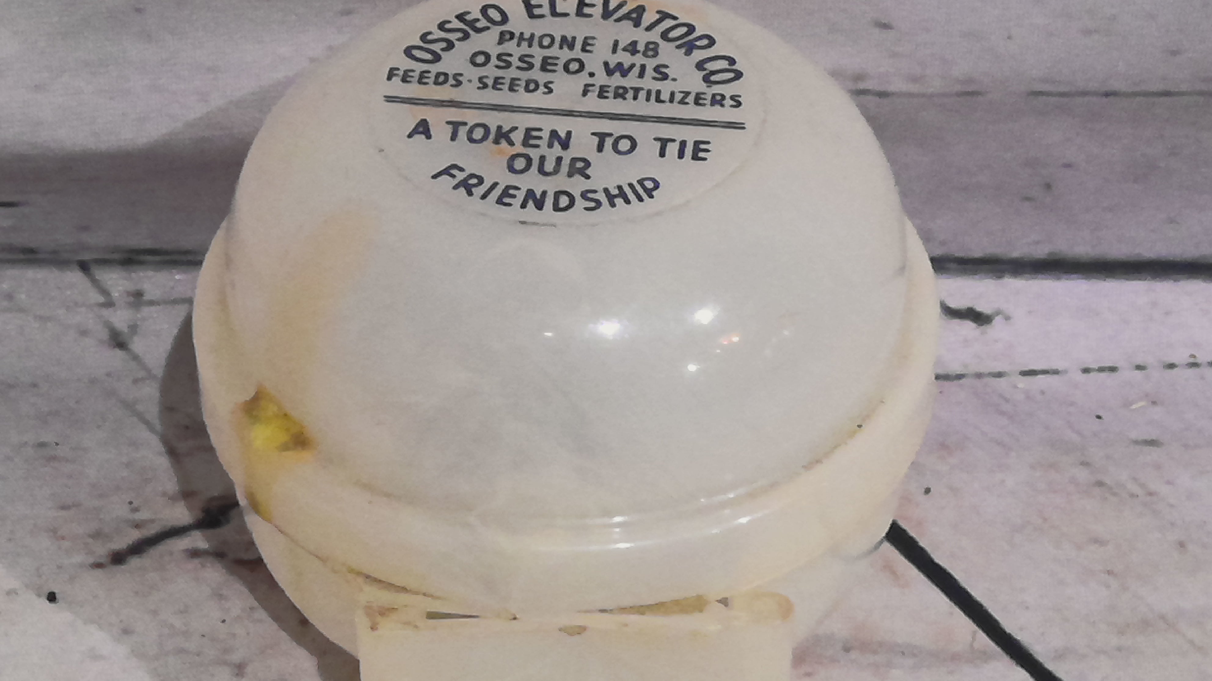 Plastic circle container