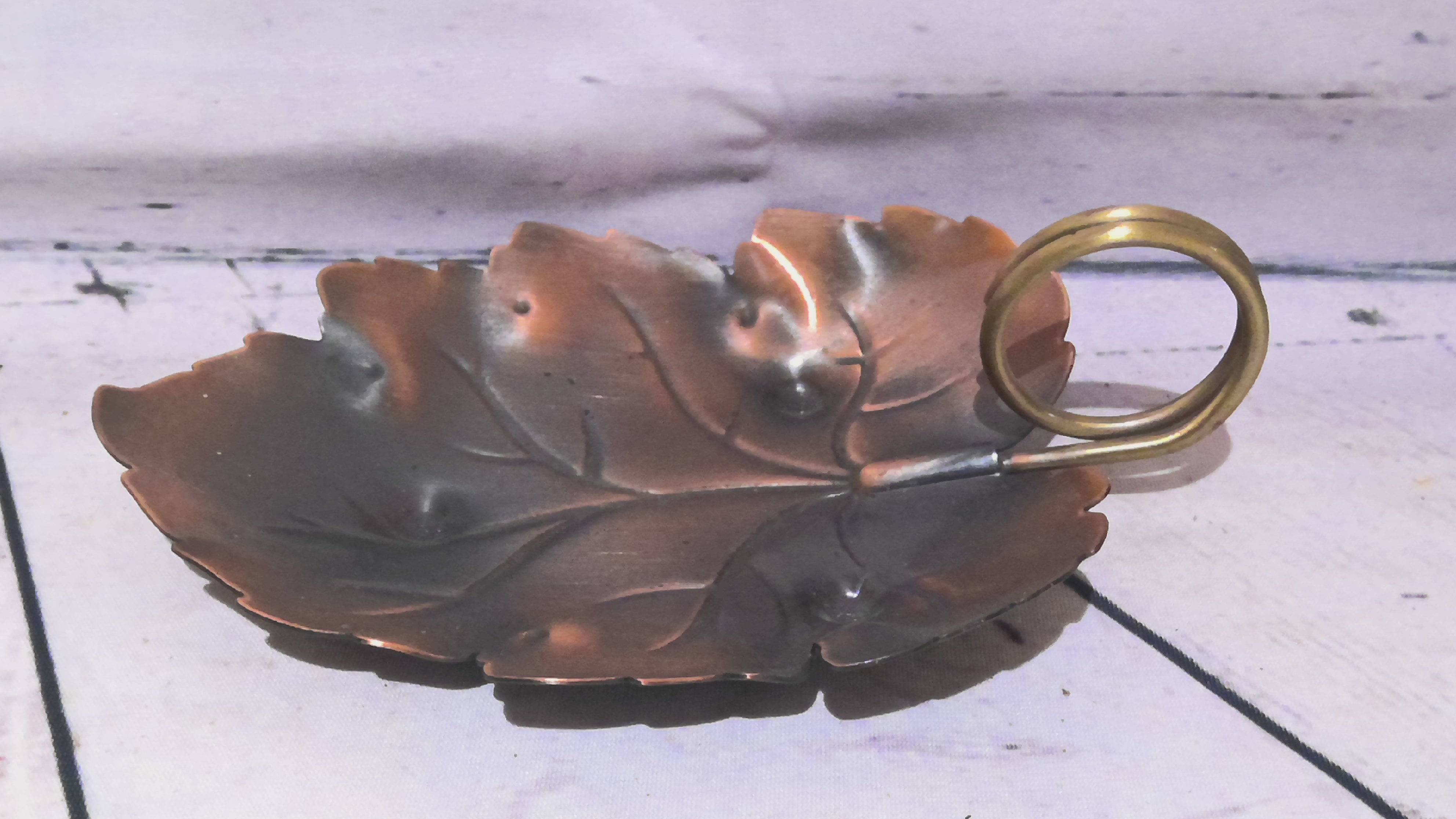 Decorative metal leaf