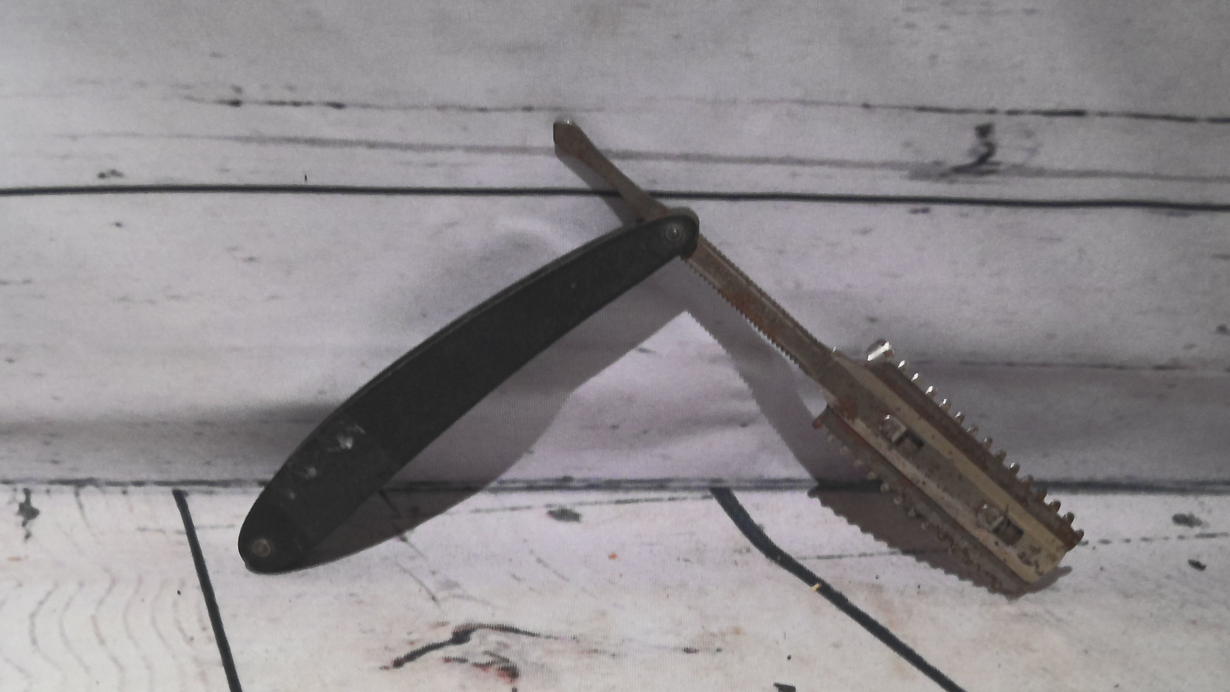 Antique straight razor
