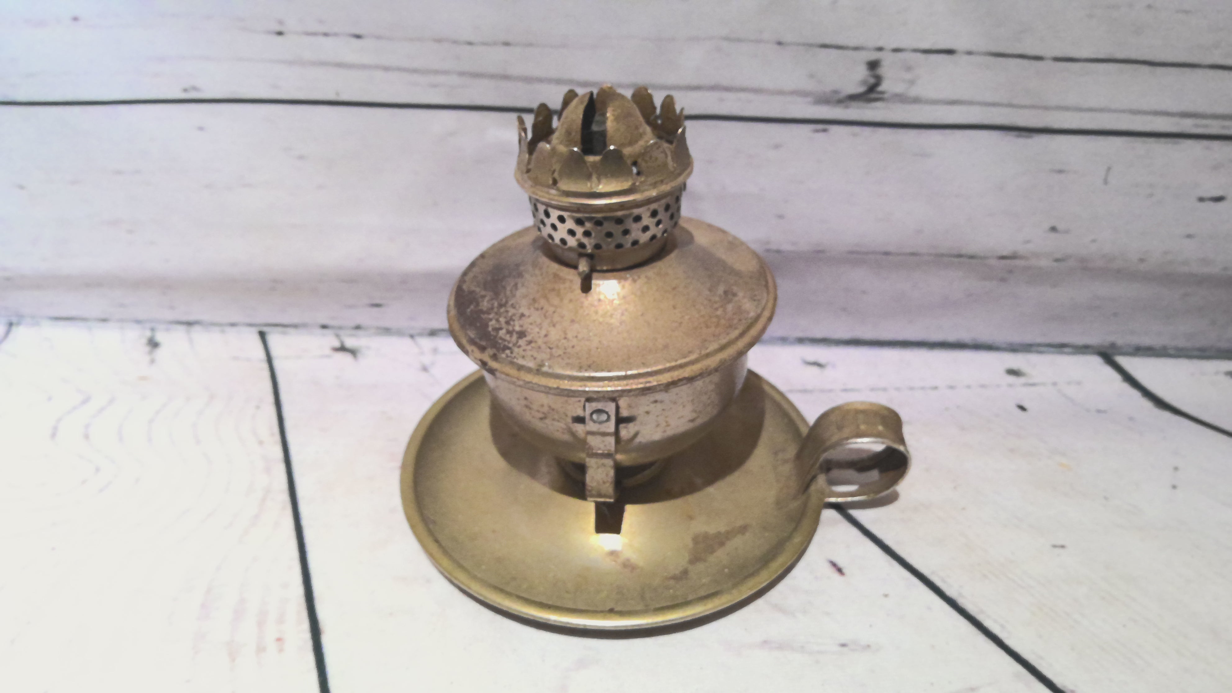 Antique handheld kerosene lamp