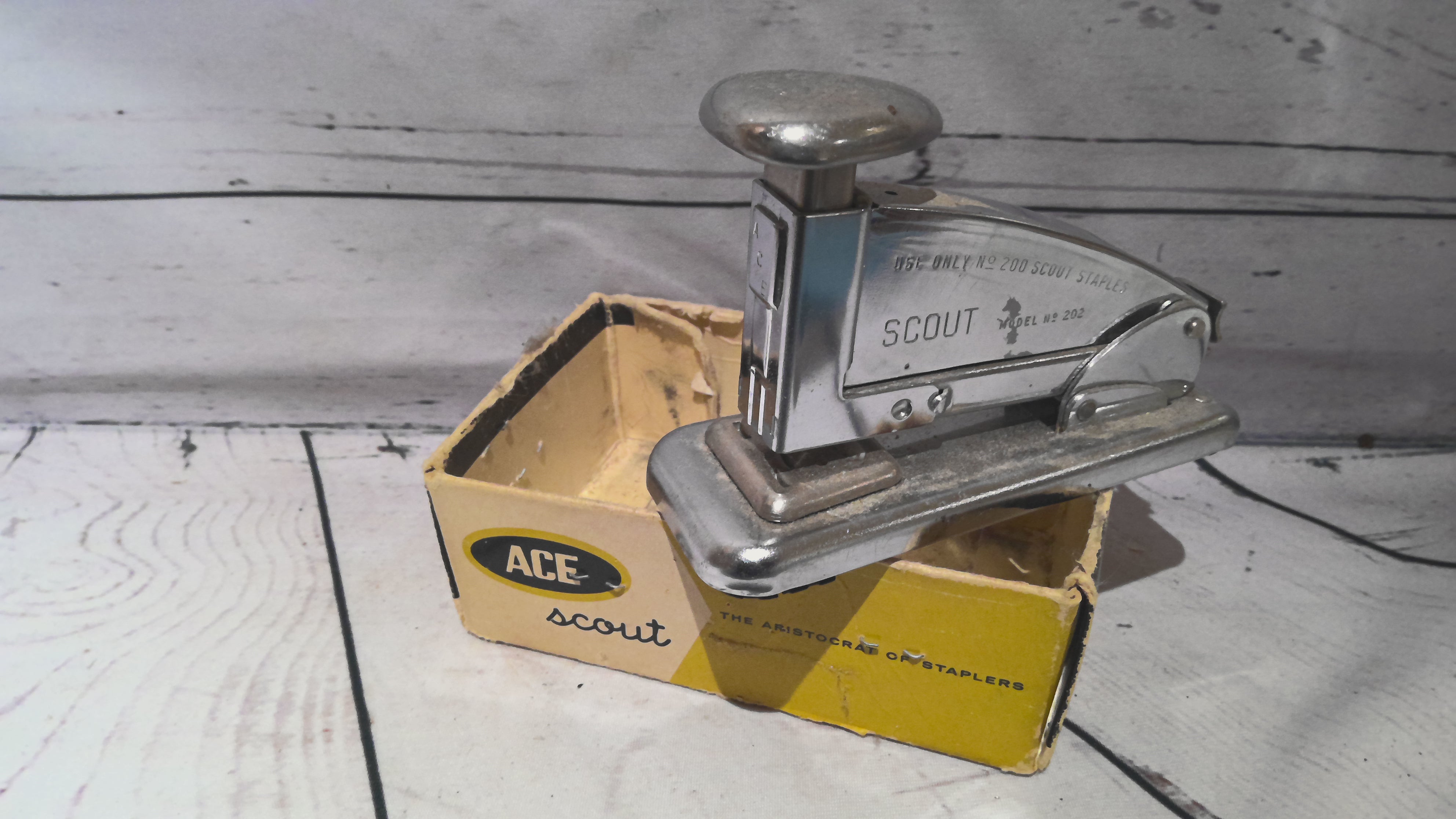 Scout stapler with box