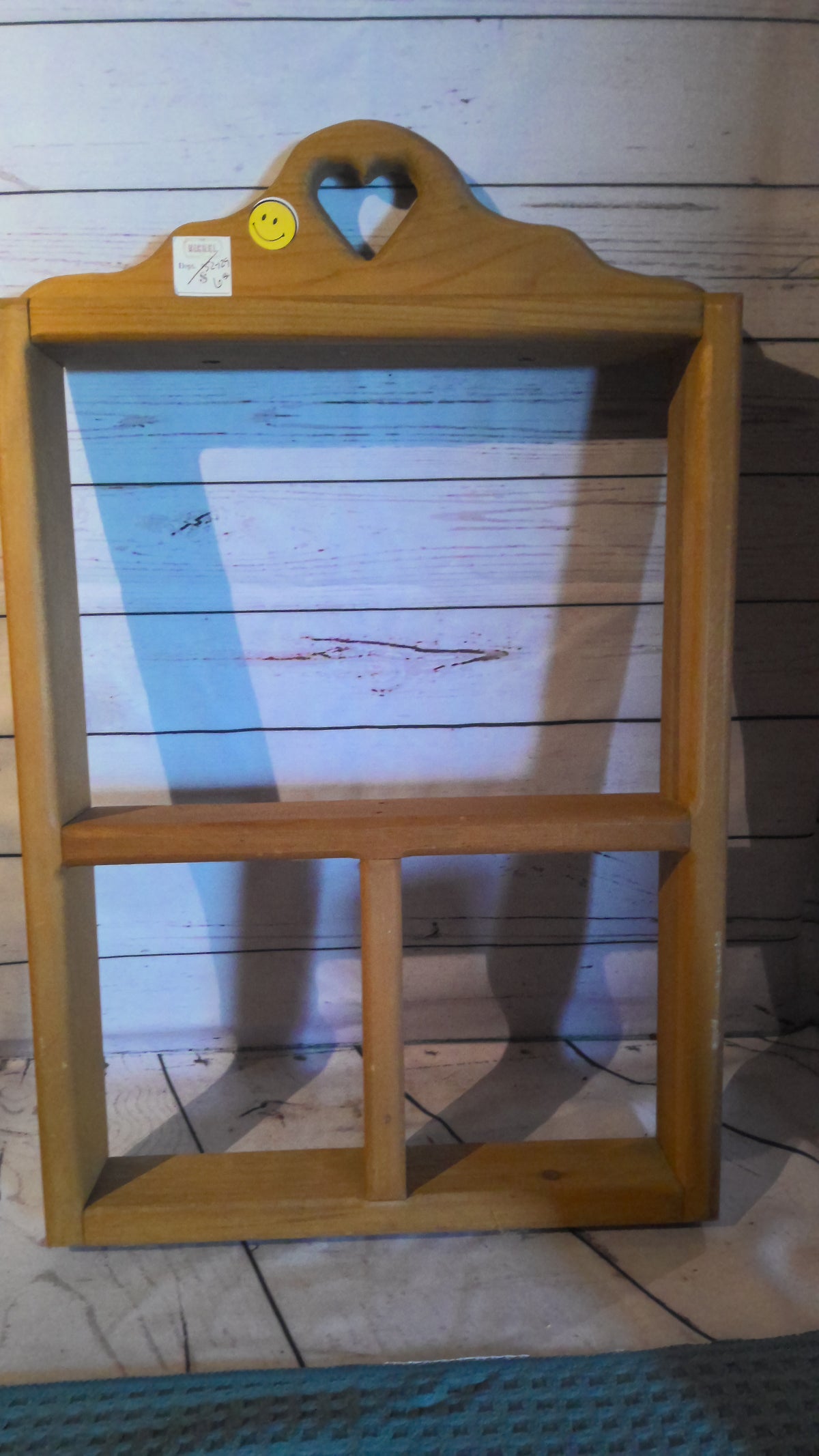 Wall shadowbox