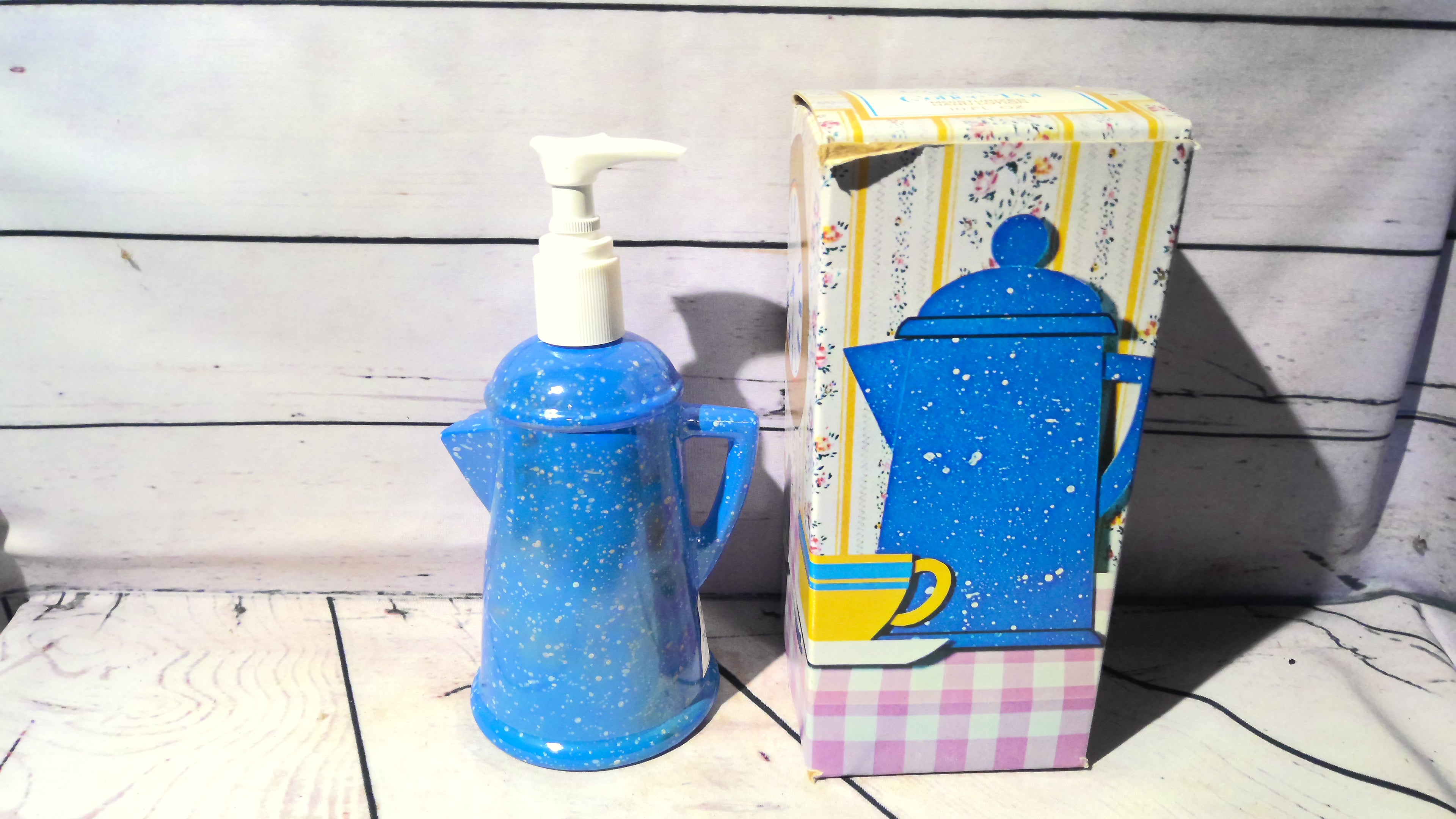 Avon country style coffee pot lotion