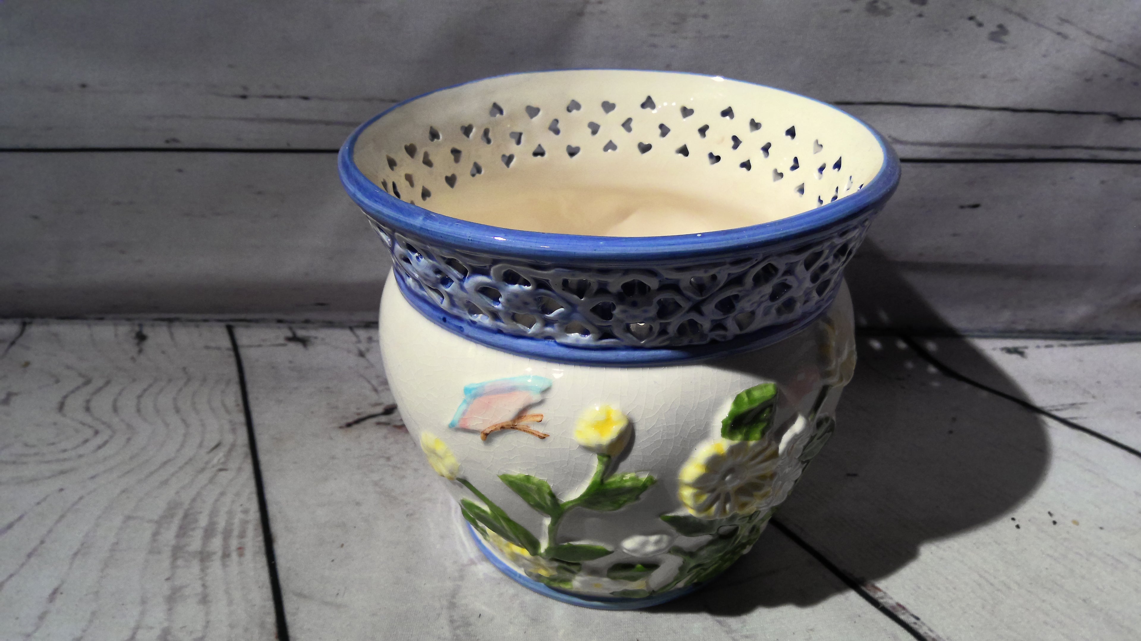Decorative vase