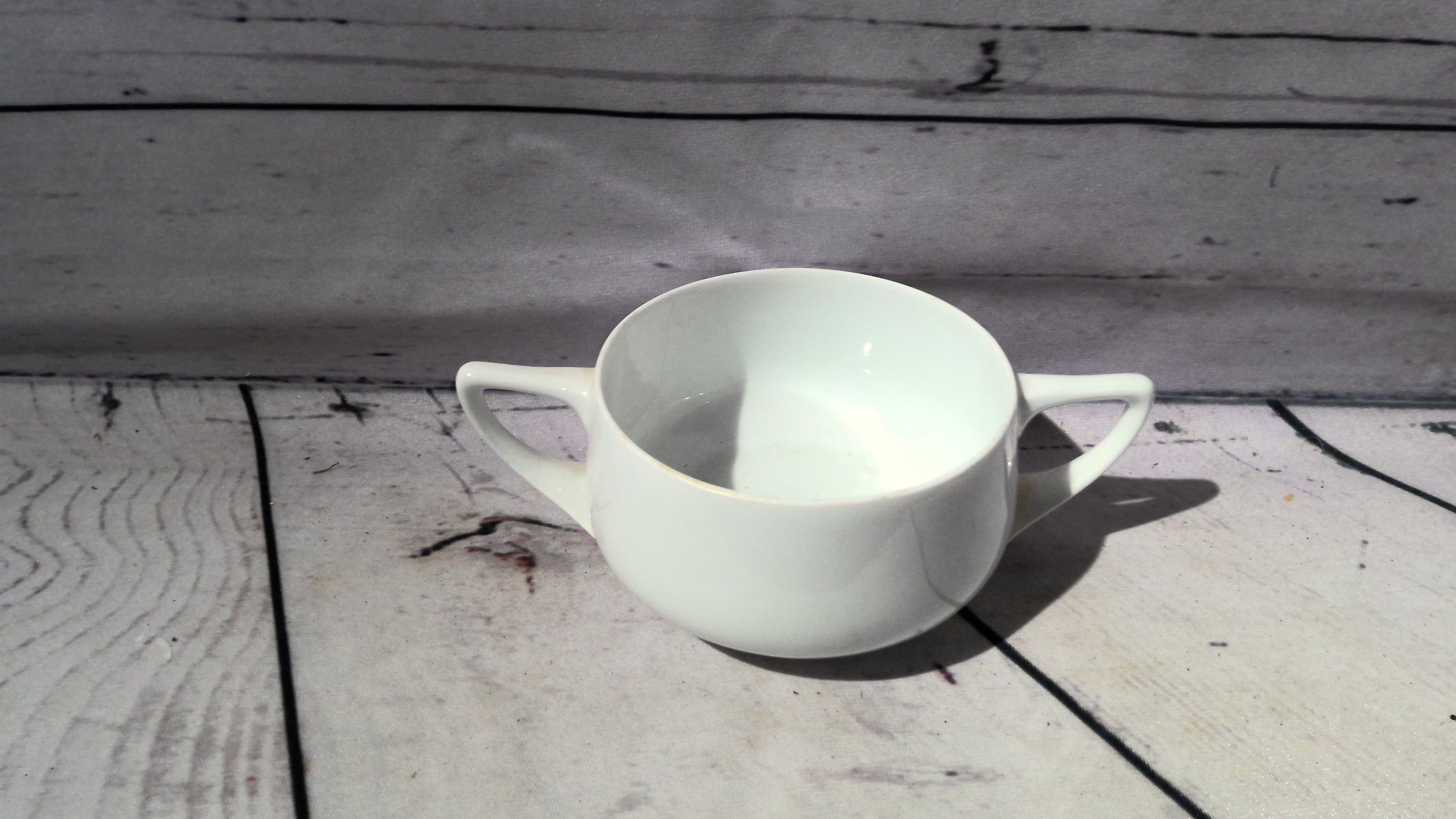 Glass cup