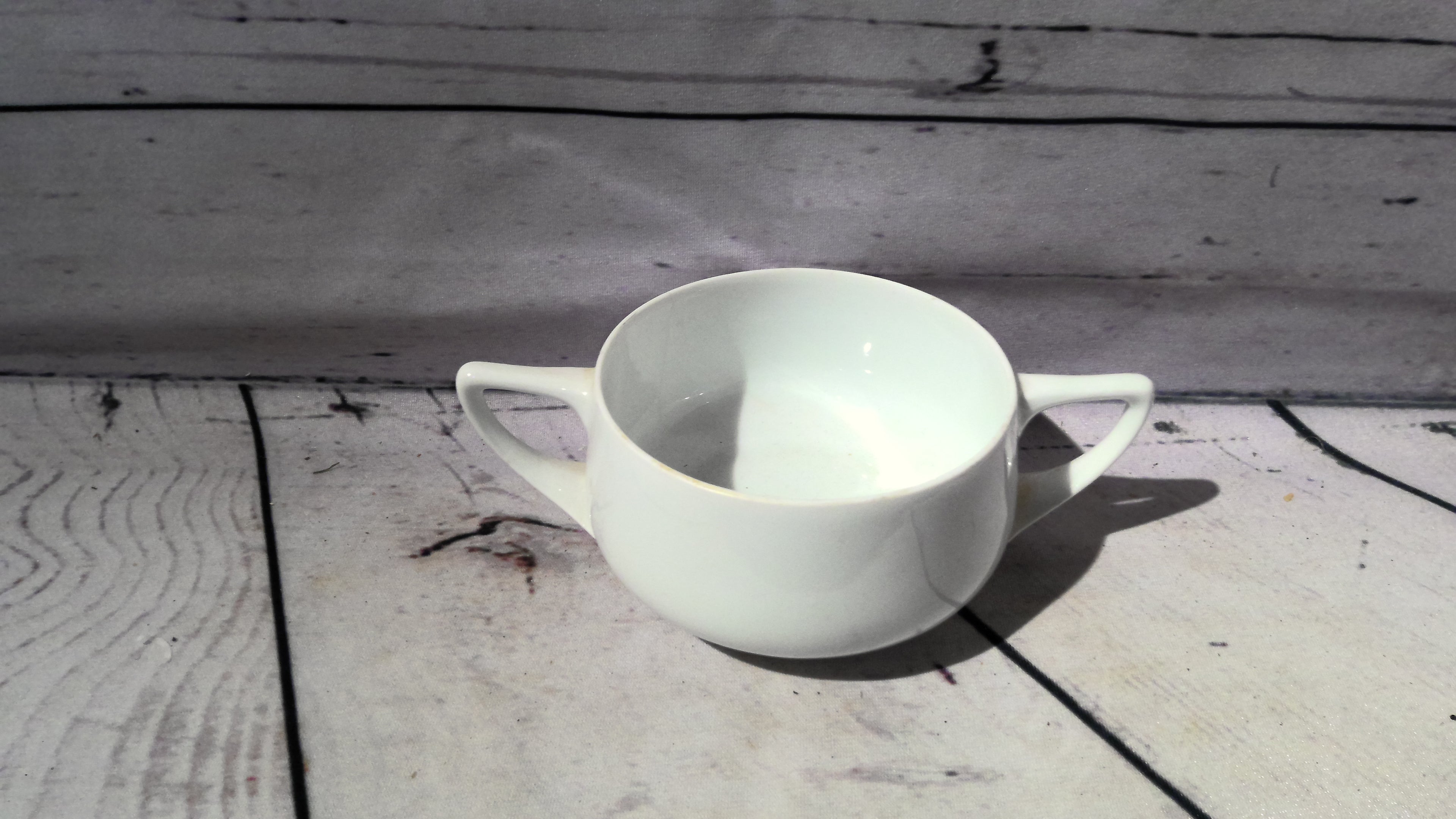 Glass cup