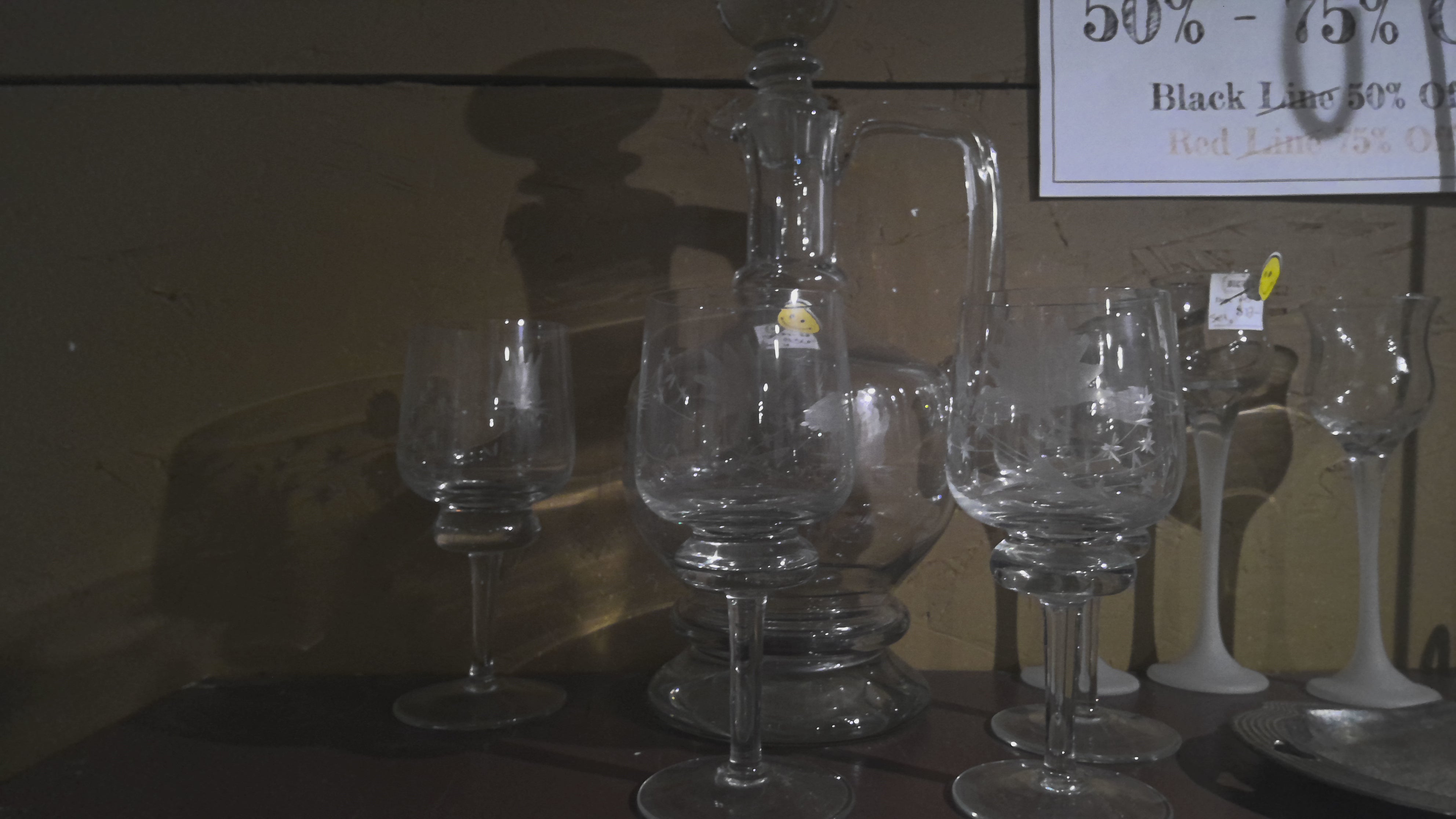 Dekanter with glasses set