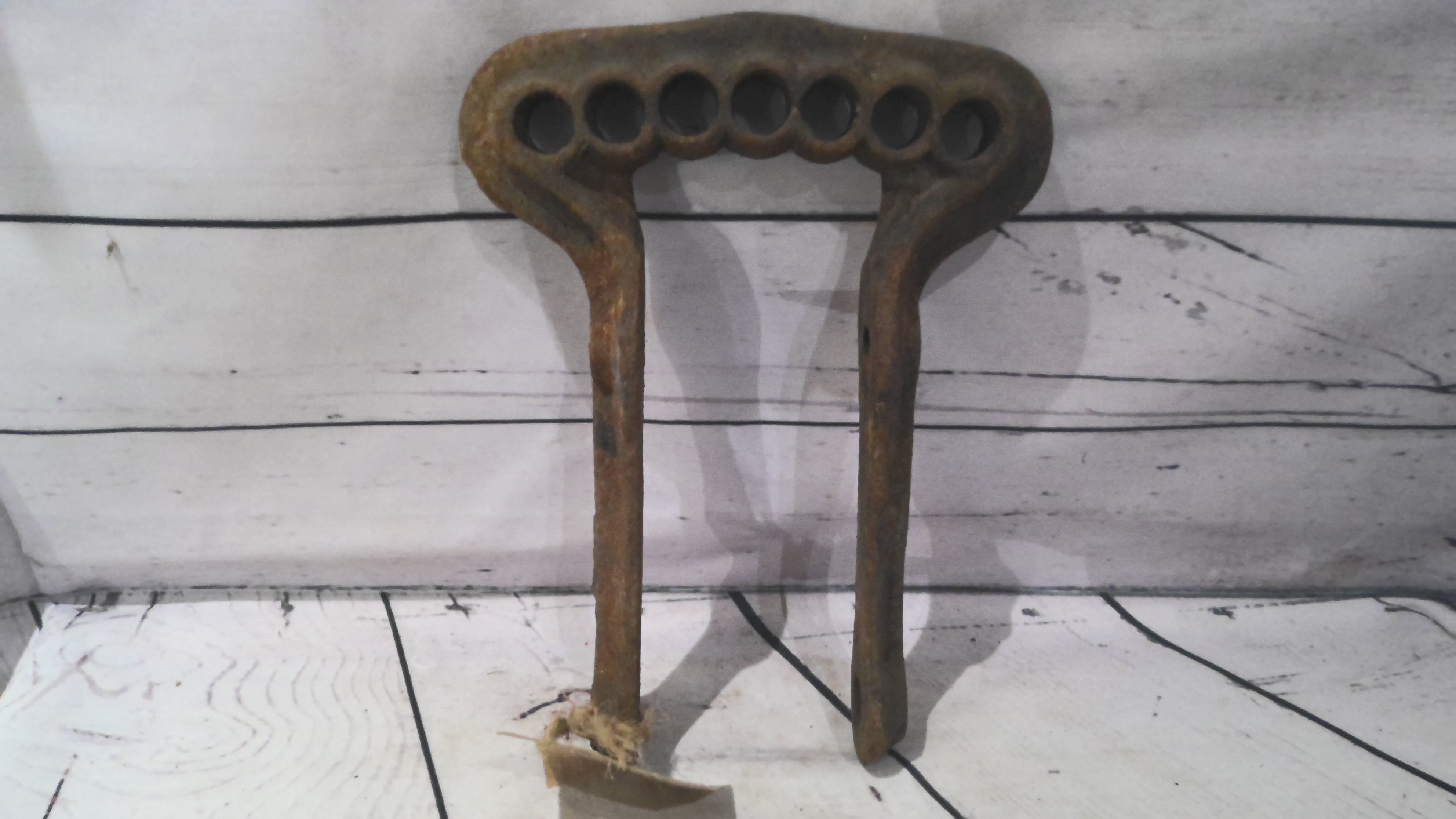 Cast iron handle