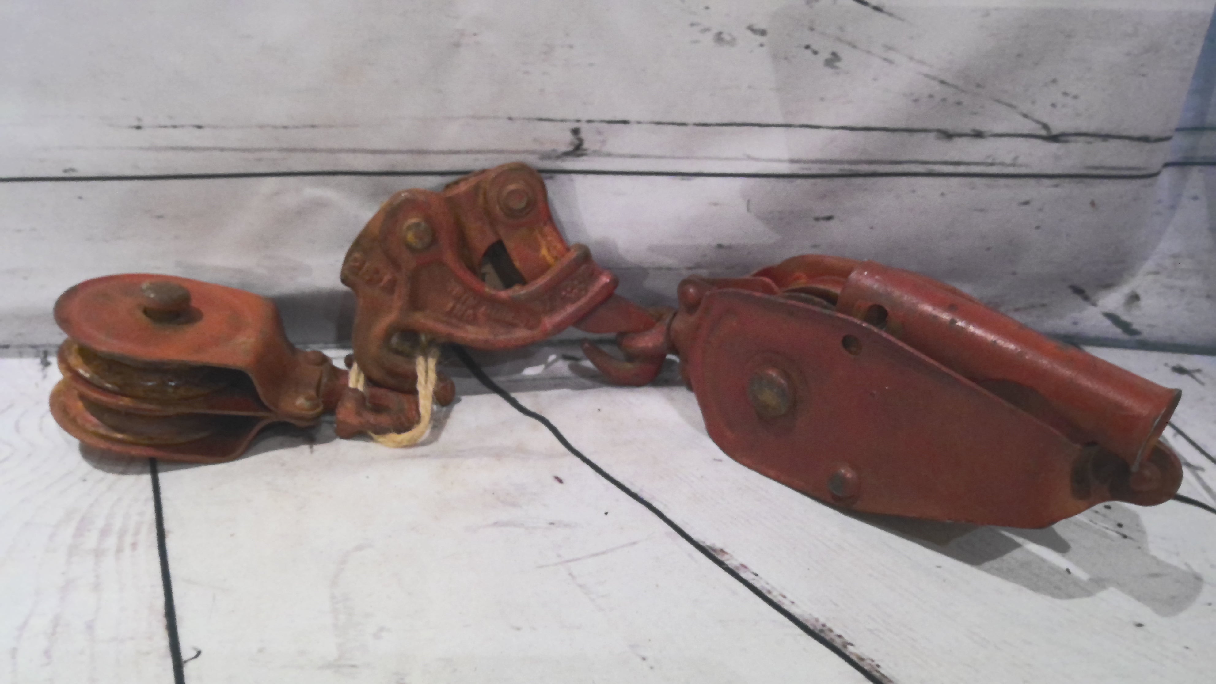 Old Pullies (set)