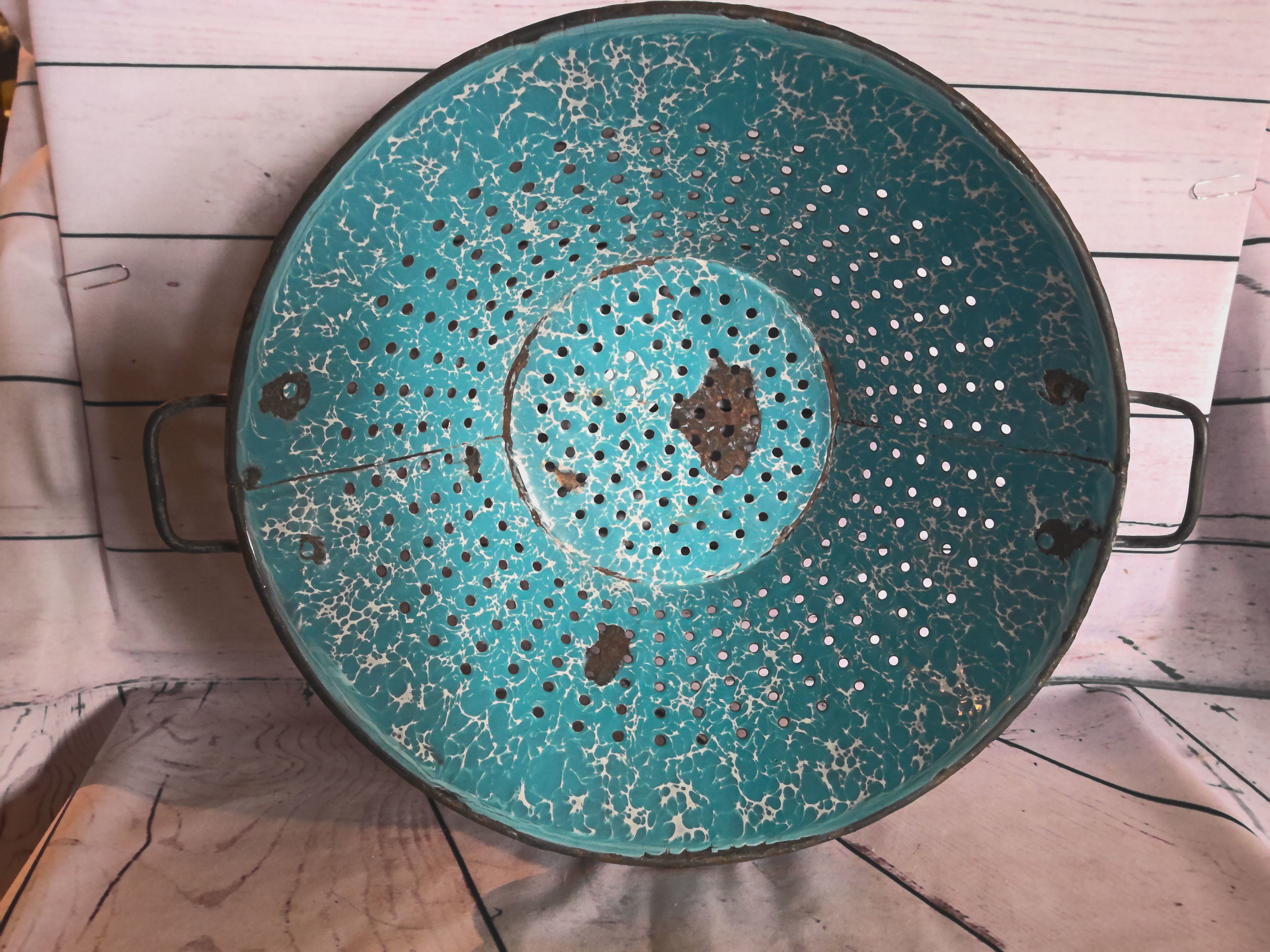 Blue enamel strainer