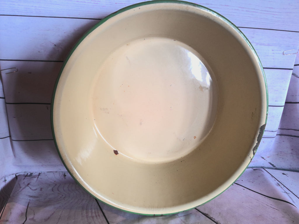 Green enamel pots (2)