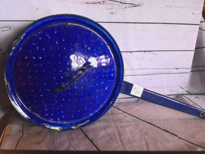 Blue enamel pot with lid 9"