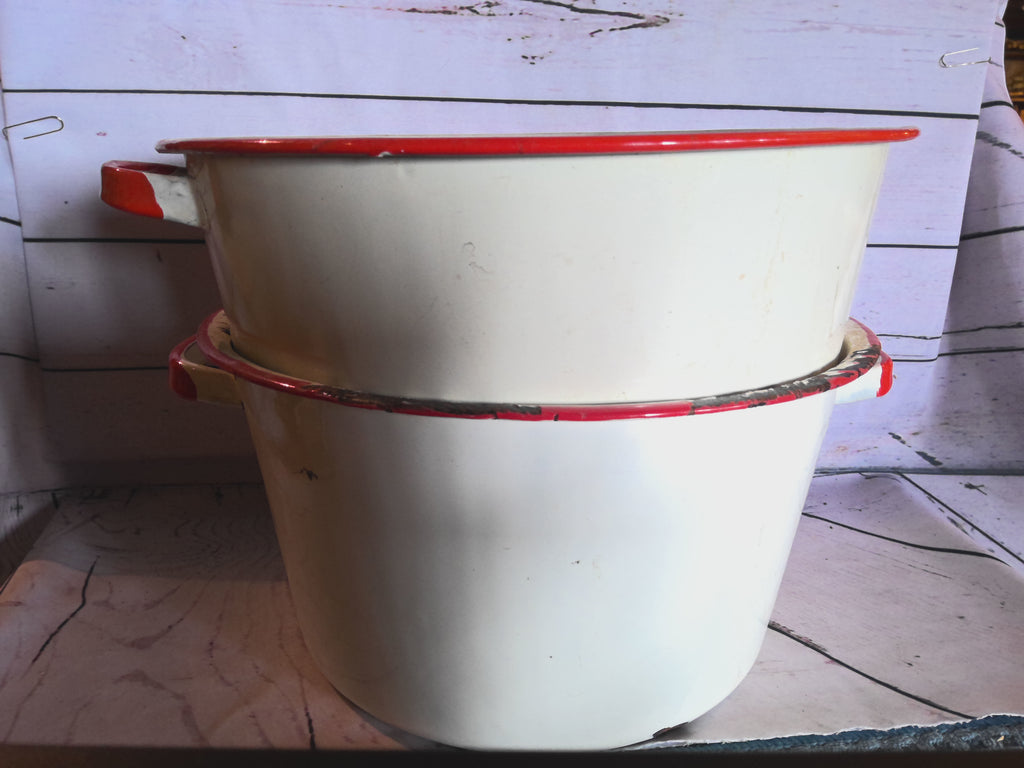 Red enamel pots 10"