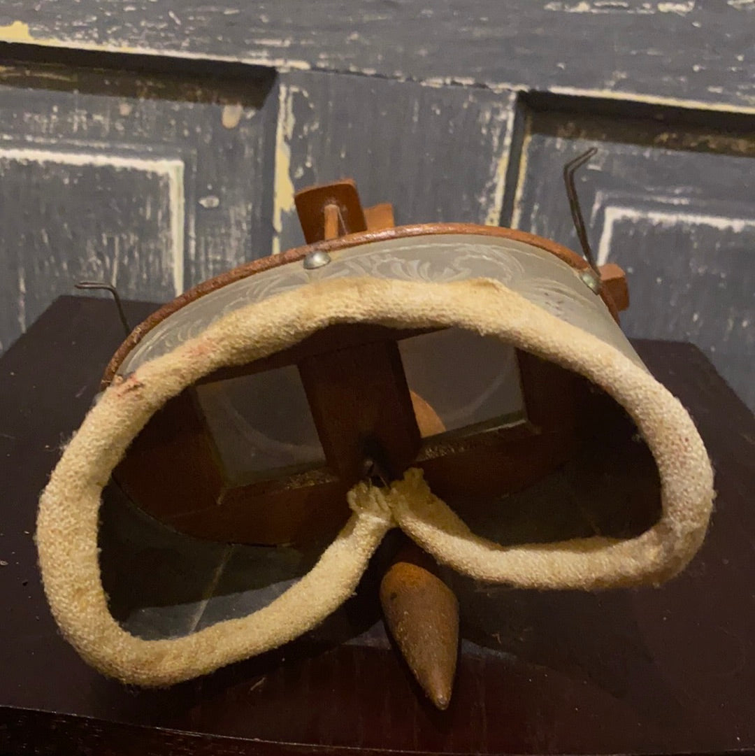 Antique Stereoscope Photo Viewer