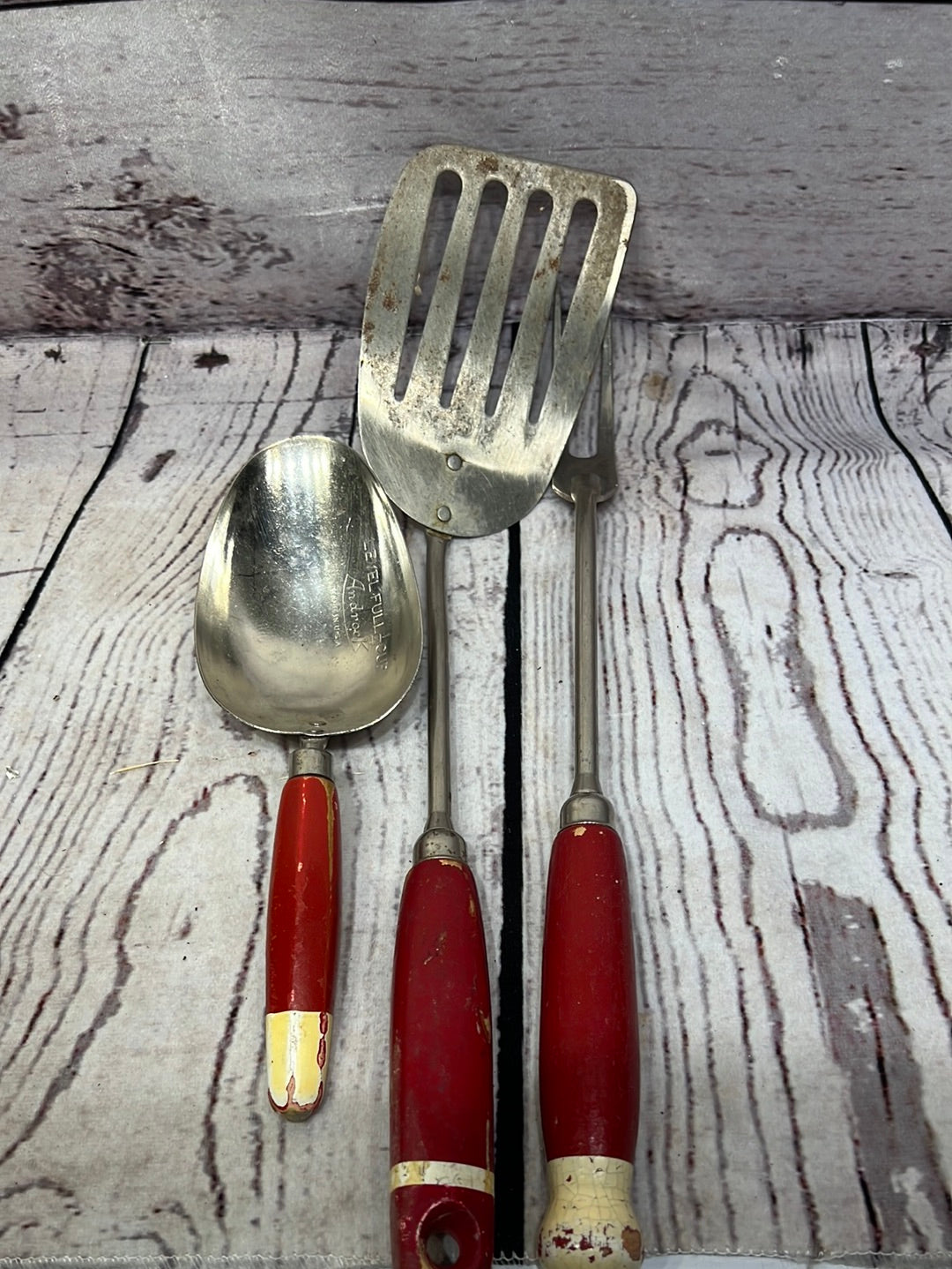 Assorted Kitchen Utensils